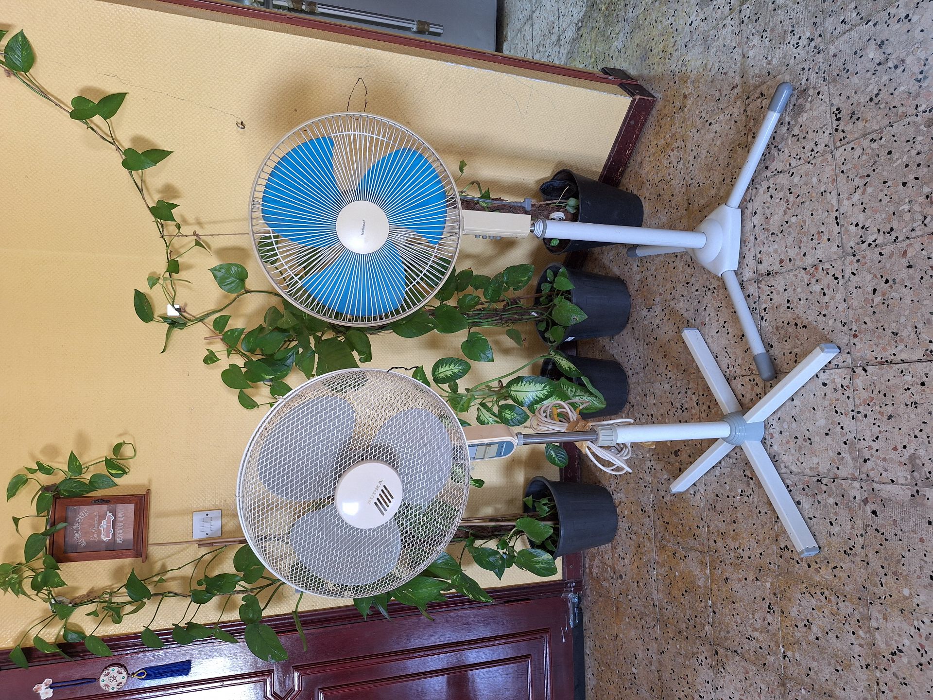 Industrial stand fan - Image 4