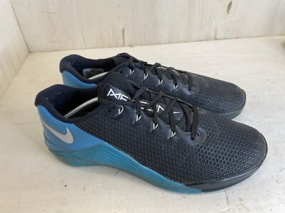 Nike Metcon 5 Black Current Blue - Image 1
