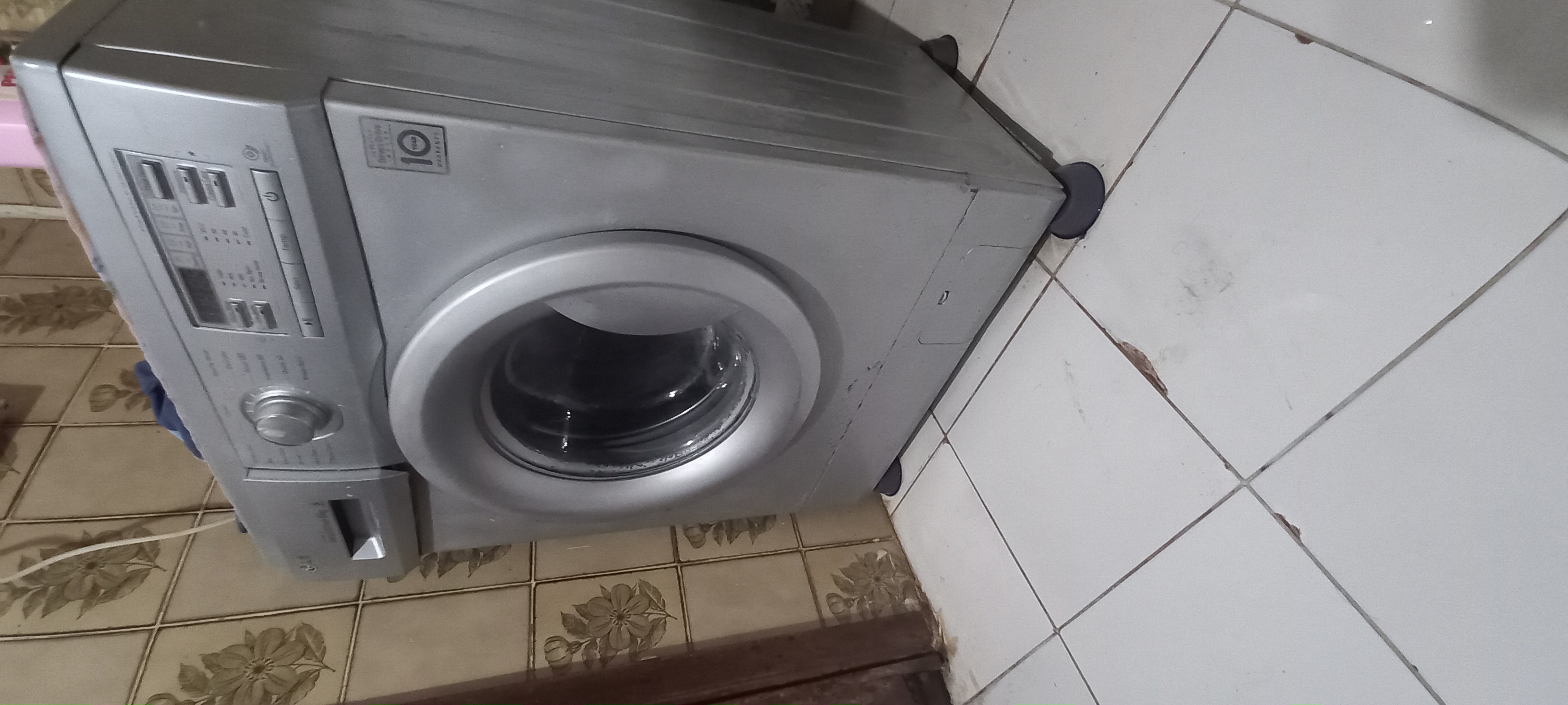 Washing Machine in working condition - Image 3