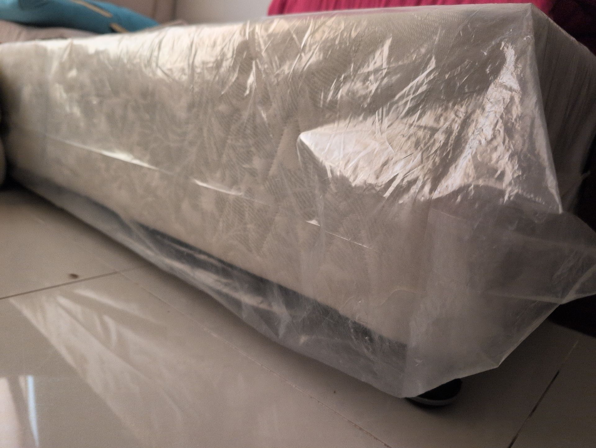 Bed base single coat used but looks brand new. Cover not open. Light weight . - Image 3
