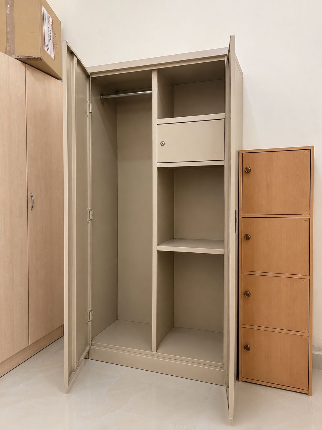 GODREJ steel wardrobe with locker for sale - Image 4