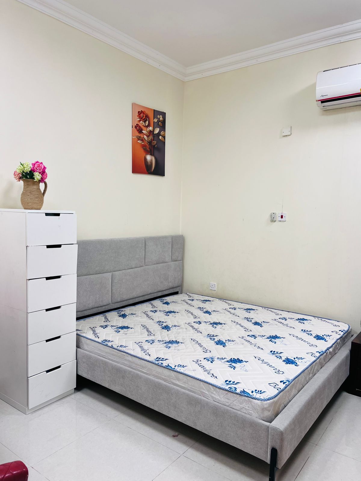 Bed and matress from IKEA - Image 4