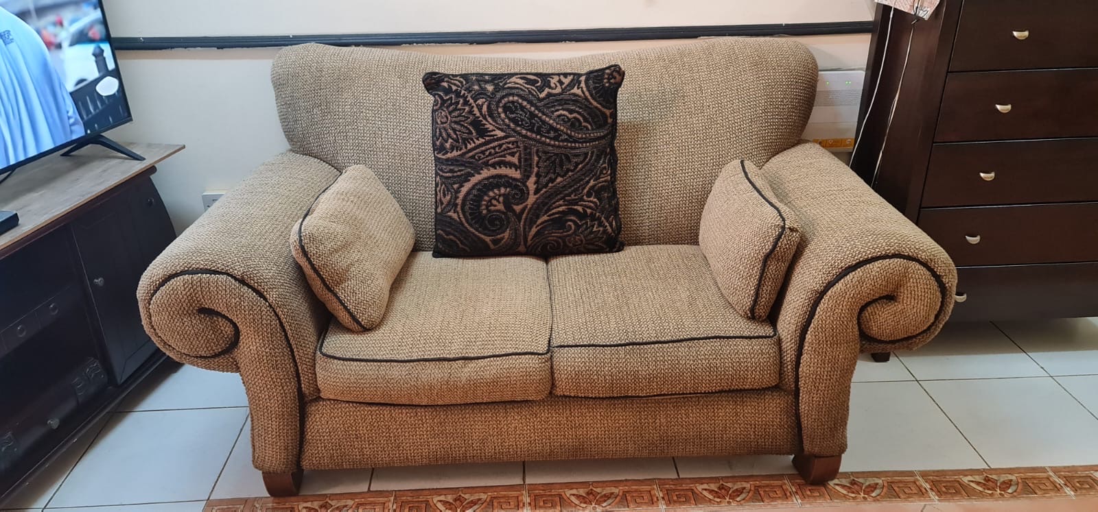 6 Seater sofa  - Image 3