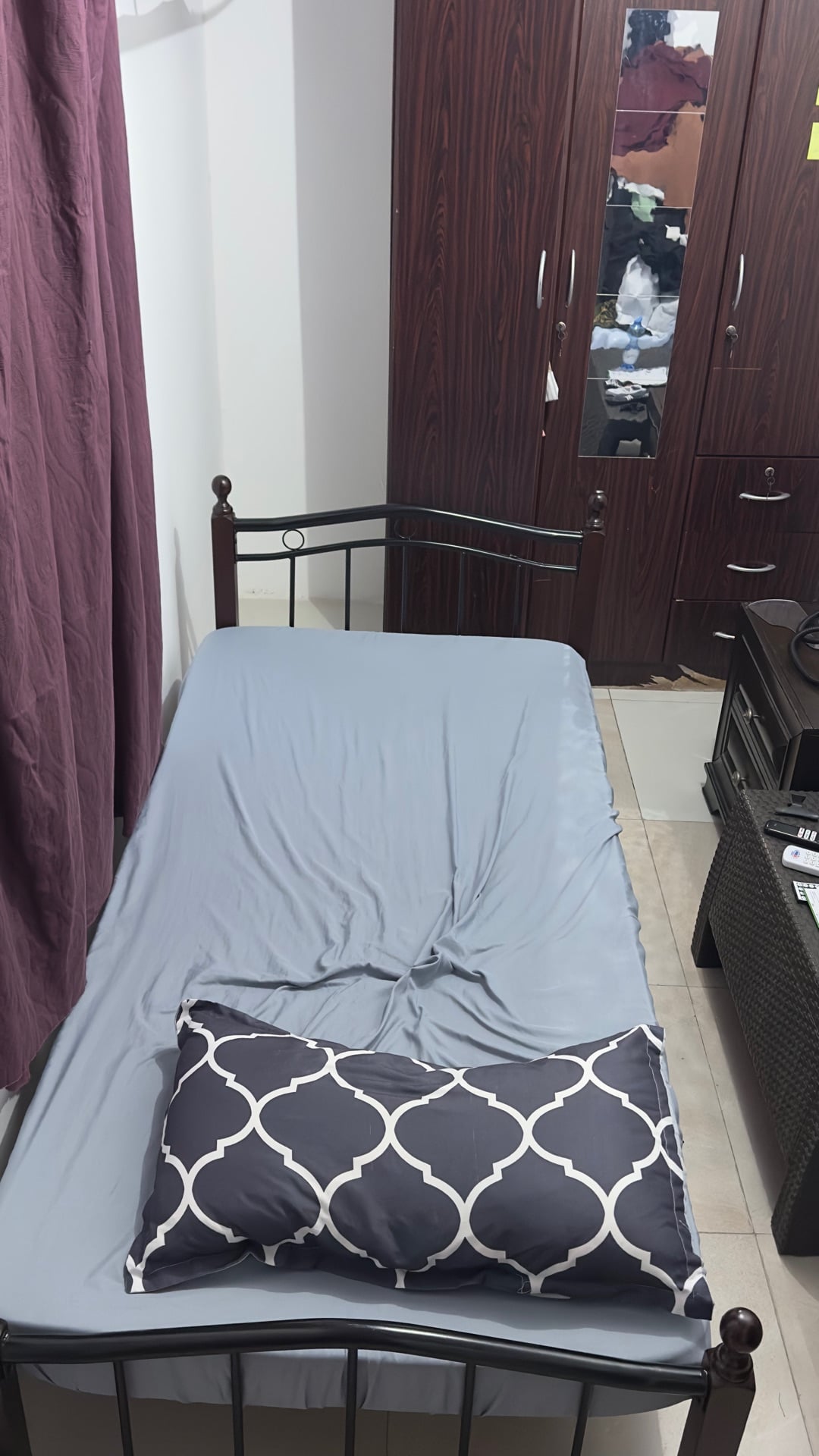 Bed and mattress with big cabinet  - Image 4