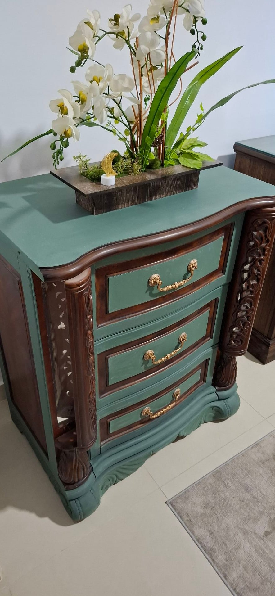 Amazing cabinet with drawars  - Image 6