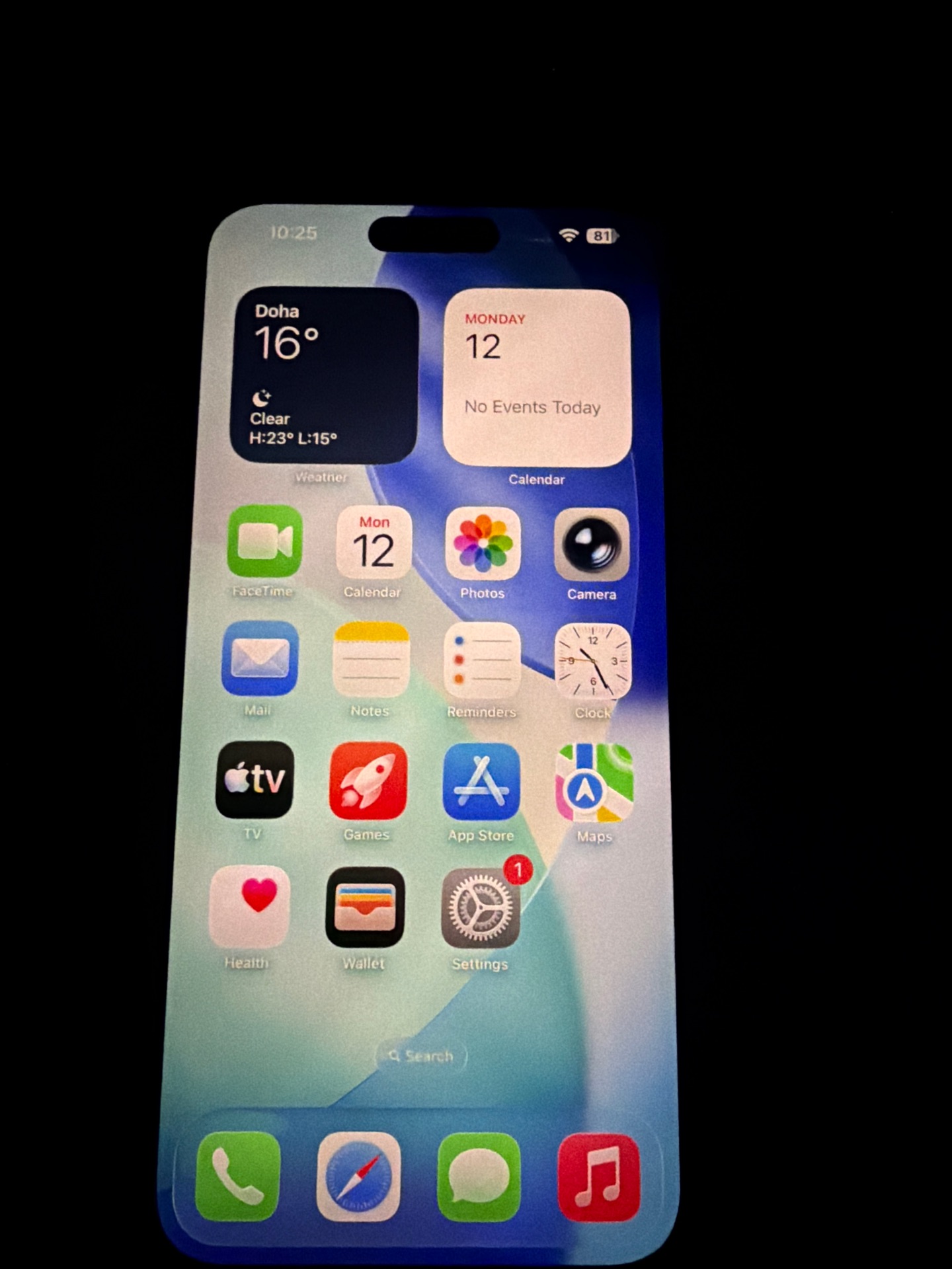 Iphone 15 pro max black color - Image 3