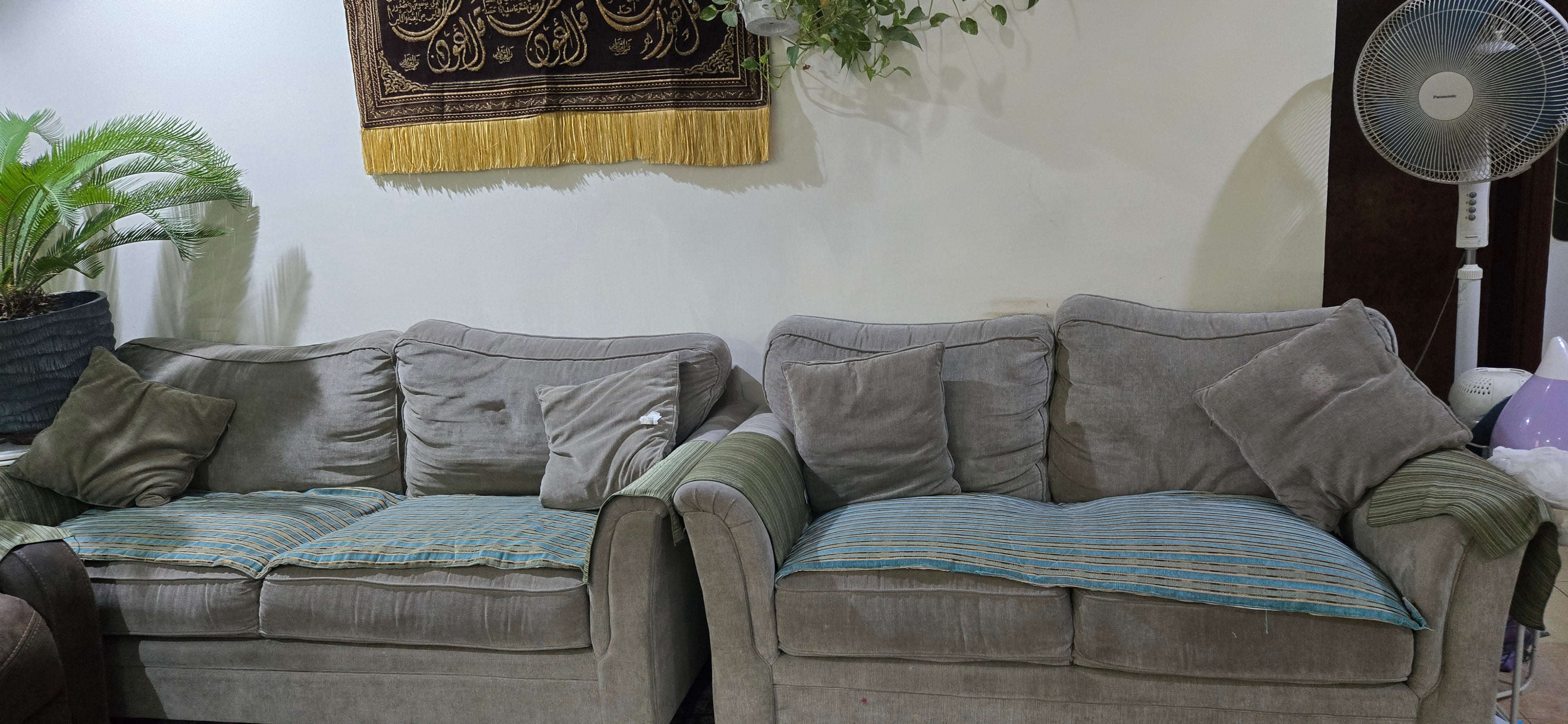 Home centre sofa 3x2 - Image 3