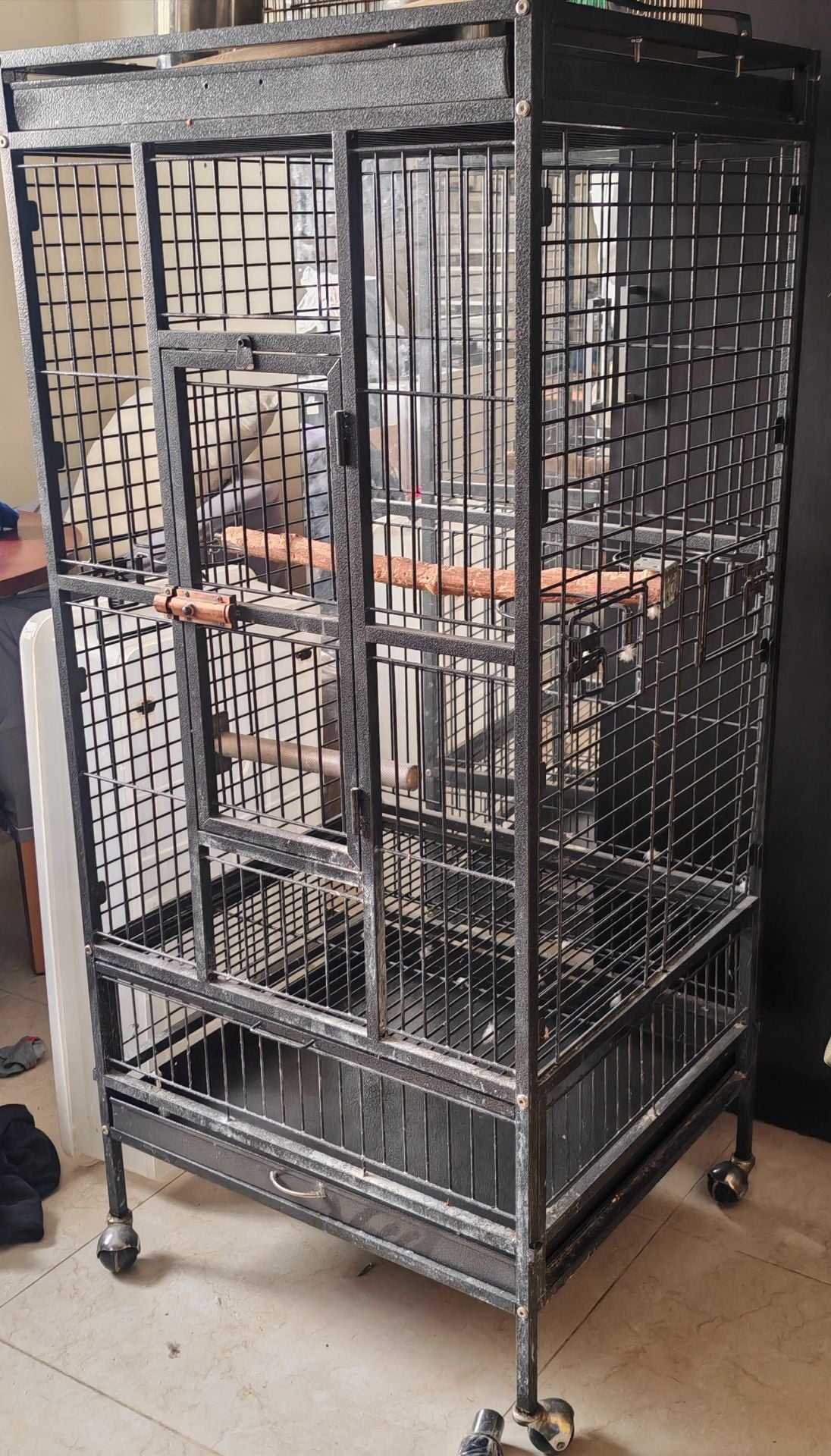 أقفاص الطيور . Bird cages - Image 1