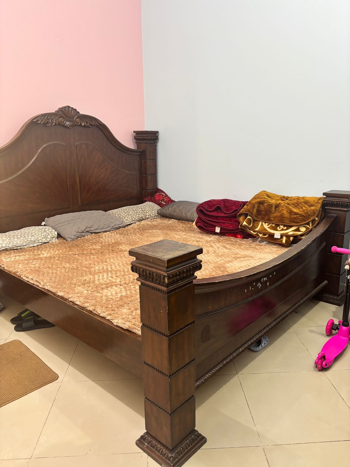 Bed cupboard dressing table for sell - Image 1
