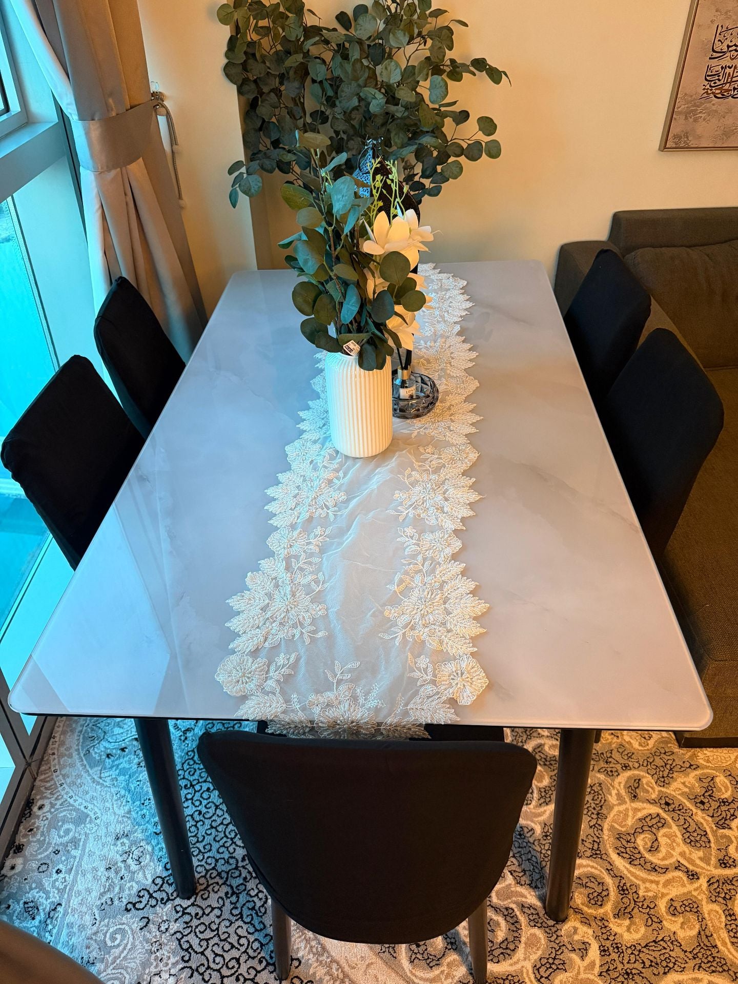 GREAT PRICES USED DINING TABLE - Image 1