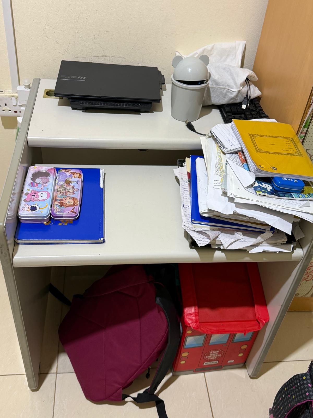 Study table good condition - Image 1