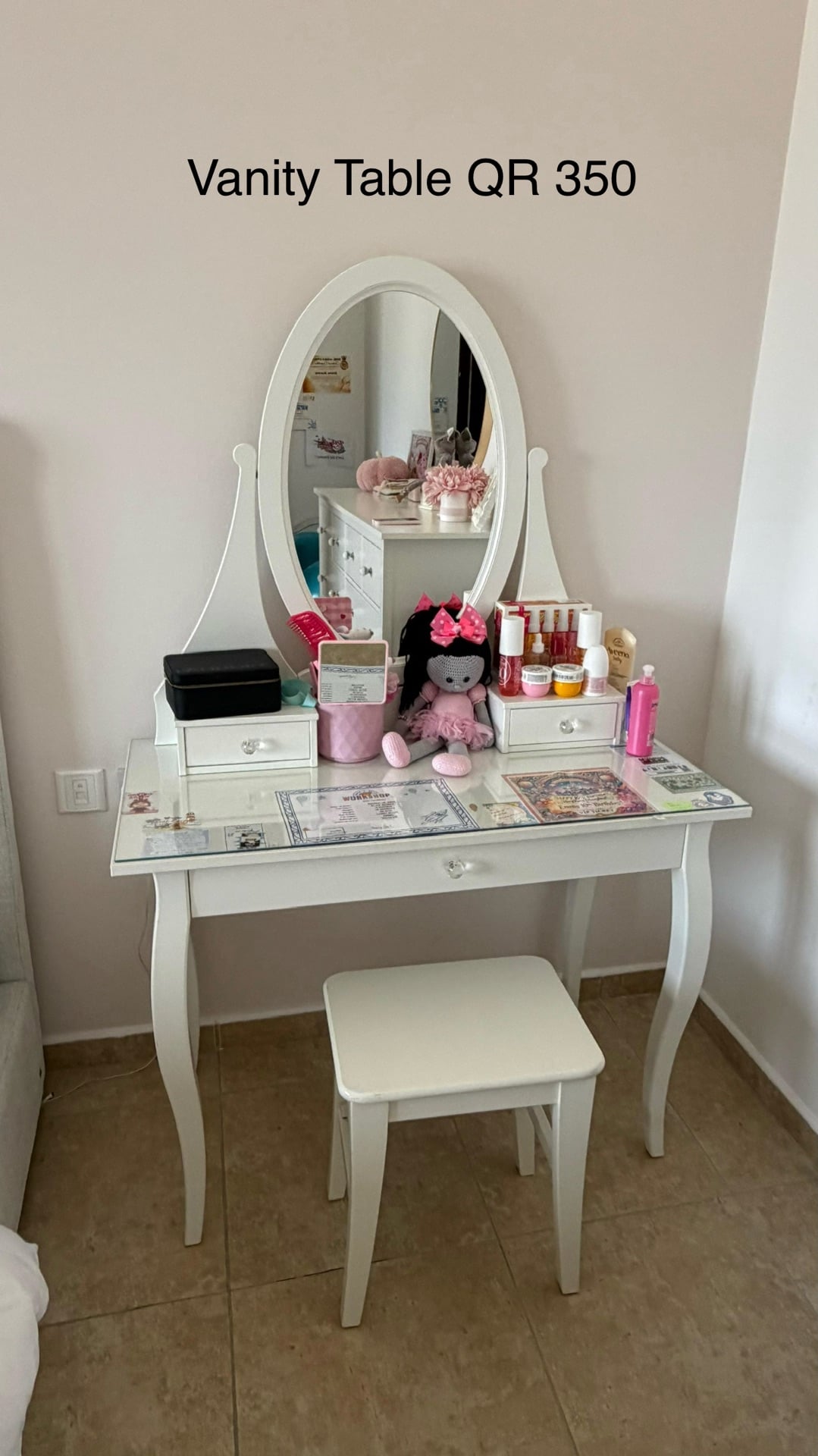 VANITY TABLE WITH SEAT - Image 2
