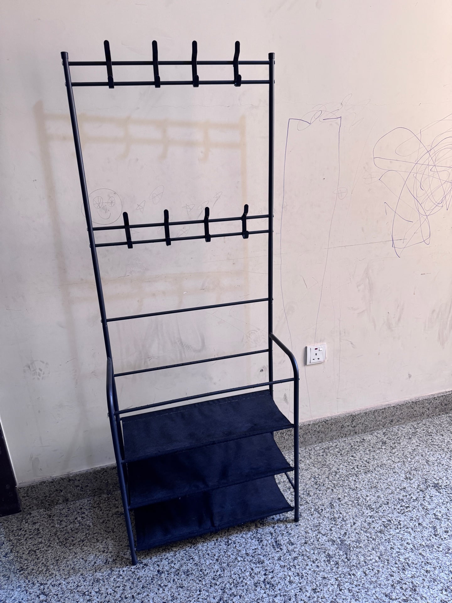 Shoe Rack with hanger  - Image 3
