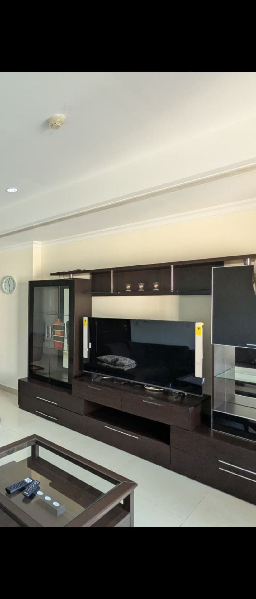 The One furniture for immediate sale in The Pearl - Image 1