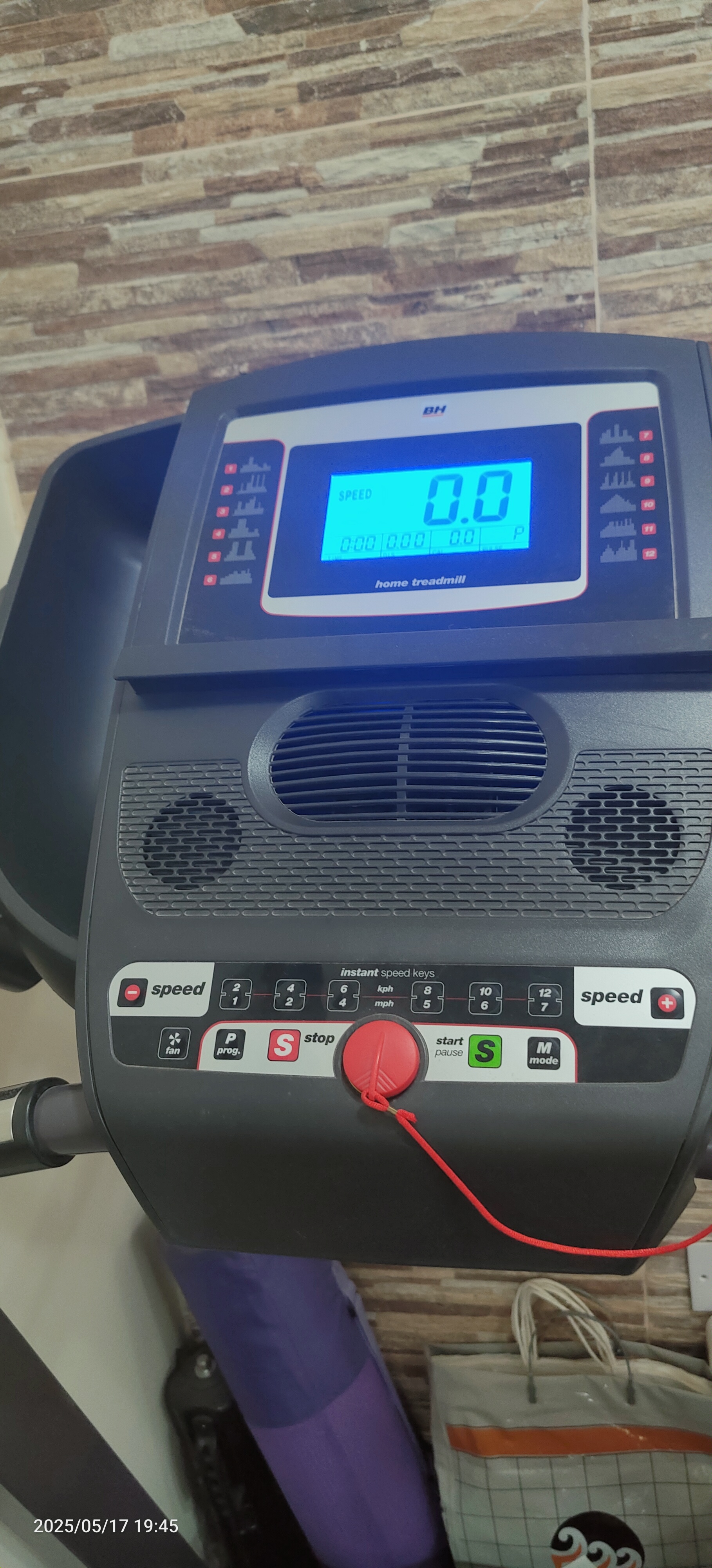 BH Pioneer R1 treadmill - Image 1