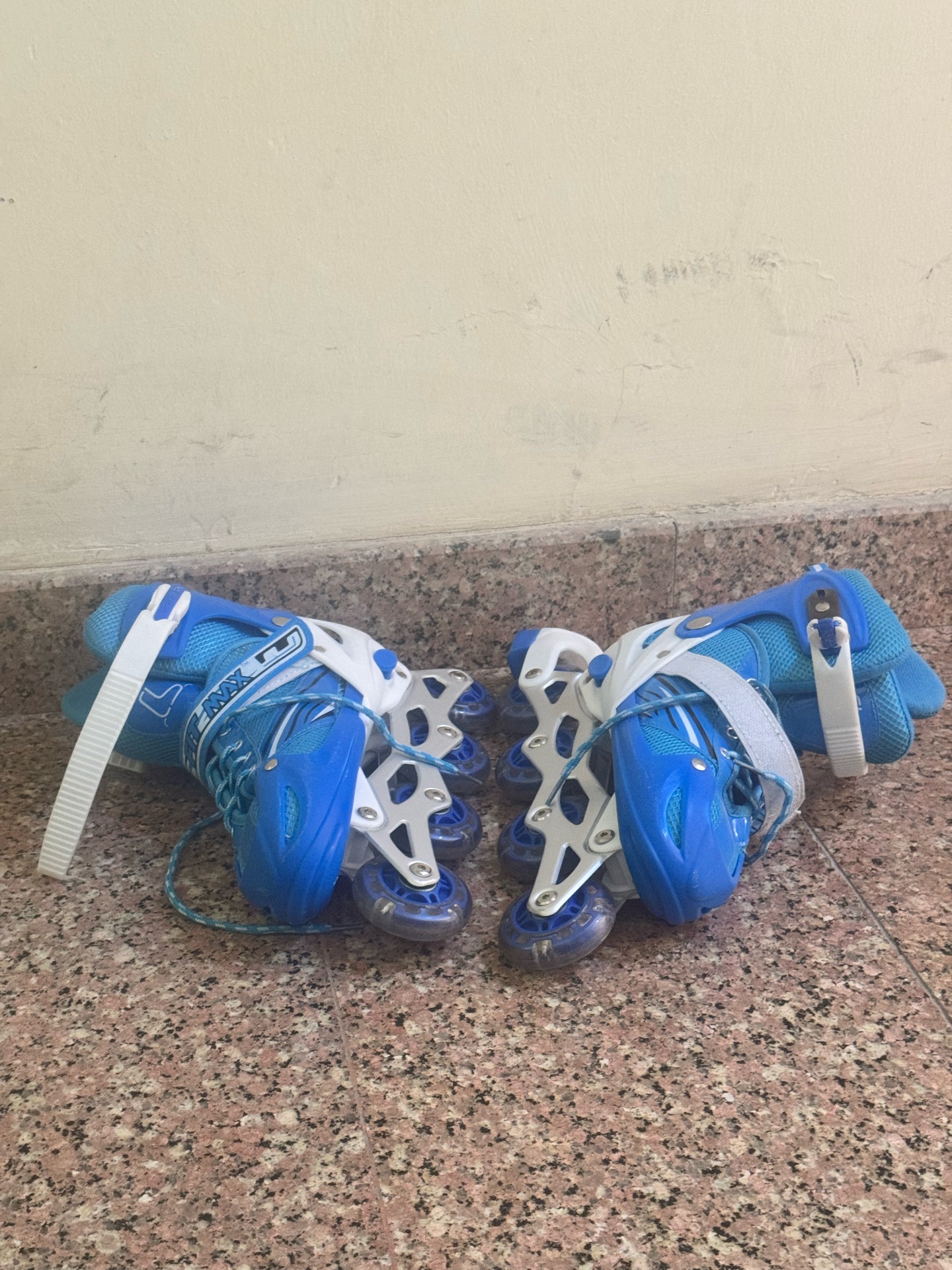 Kids roller skates  - Image 5