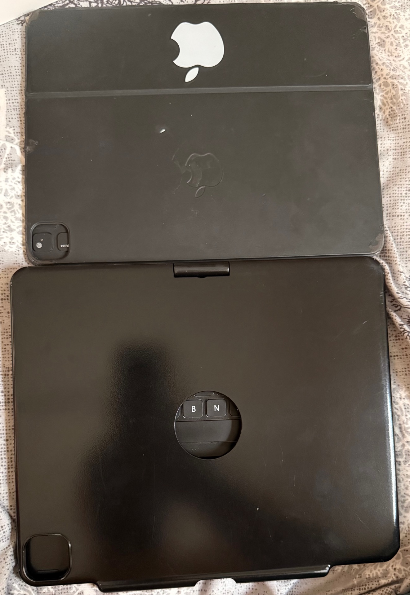 Apple IPad Pro 12.9 inch 4th Gen + Accessories - Image 10