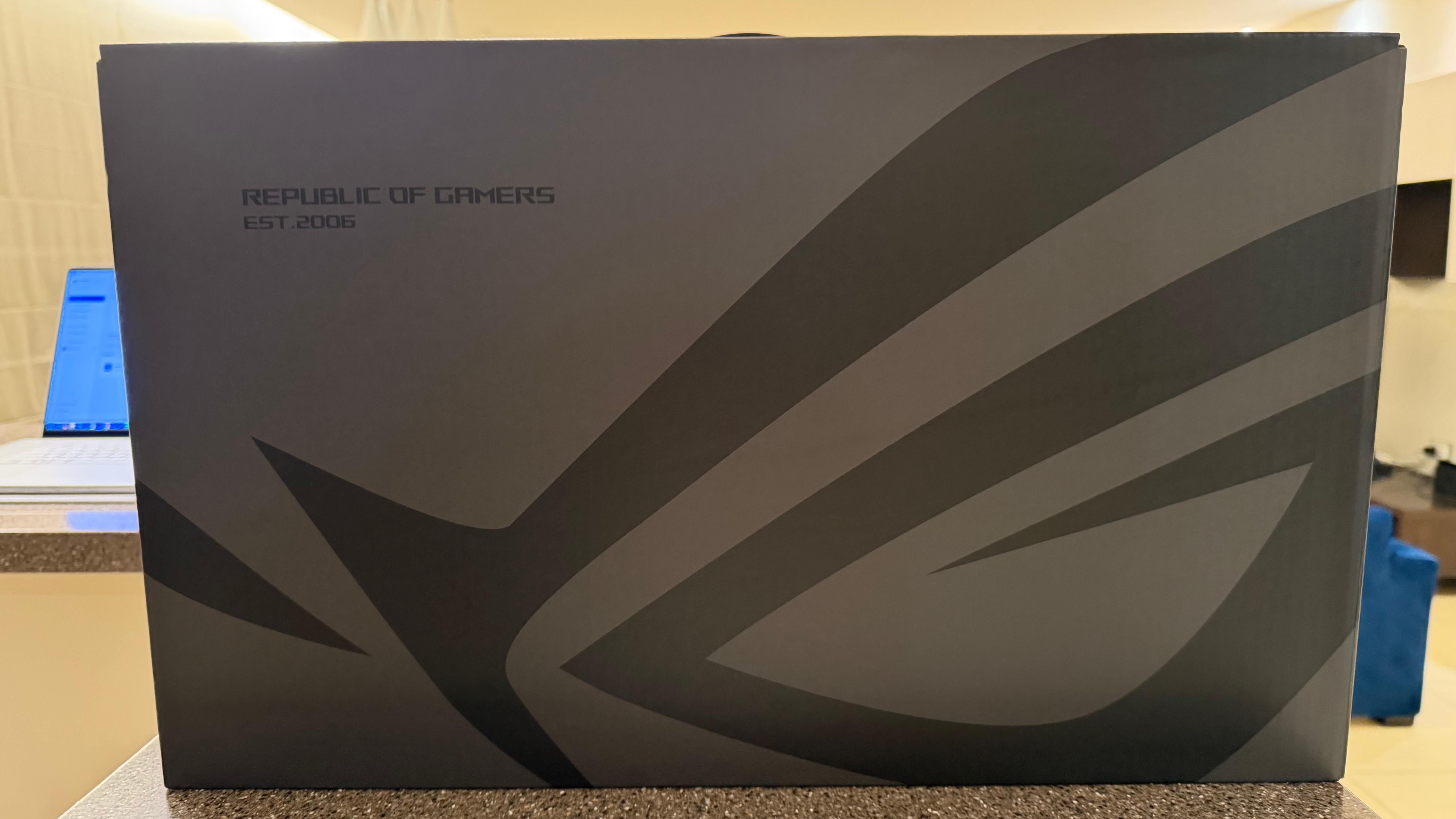 ASUS ROG Zephyrus G16 (2025) - Image 5