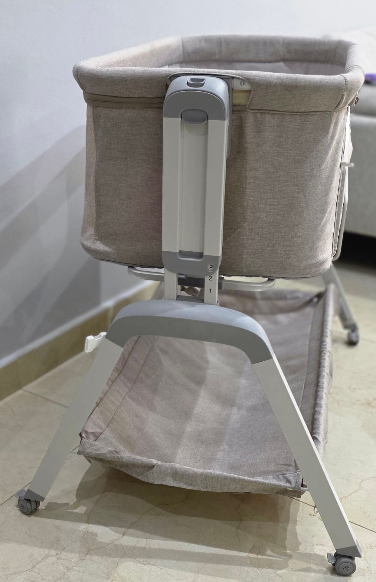 Giggles Watson Side Bassinet with Glide Function - Image 3