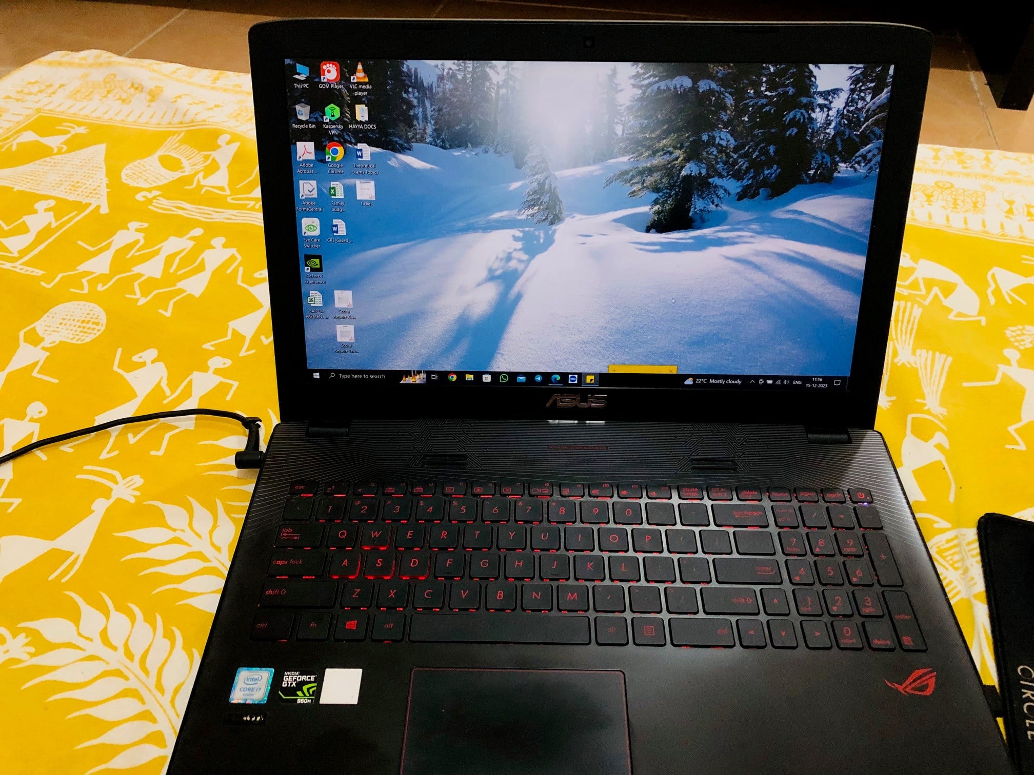 ASUS ROG i7 Gaming Laptop 16 GB RAM 4GB NVIDIA GFX - Image 1
