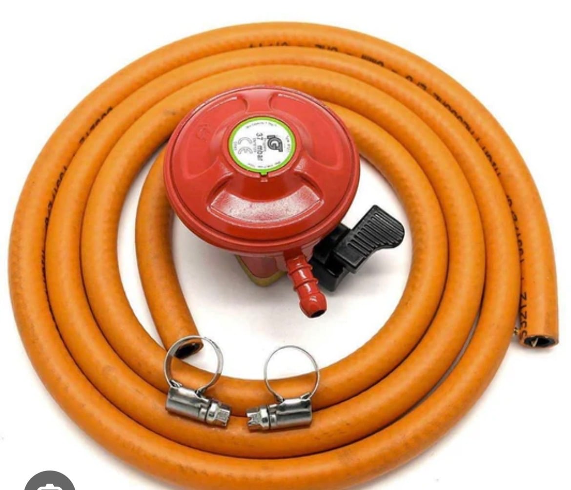 Gas cylinder with regulator & pipe   - Image 4