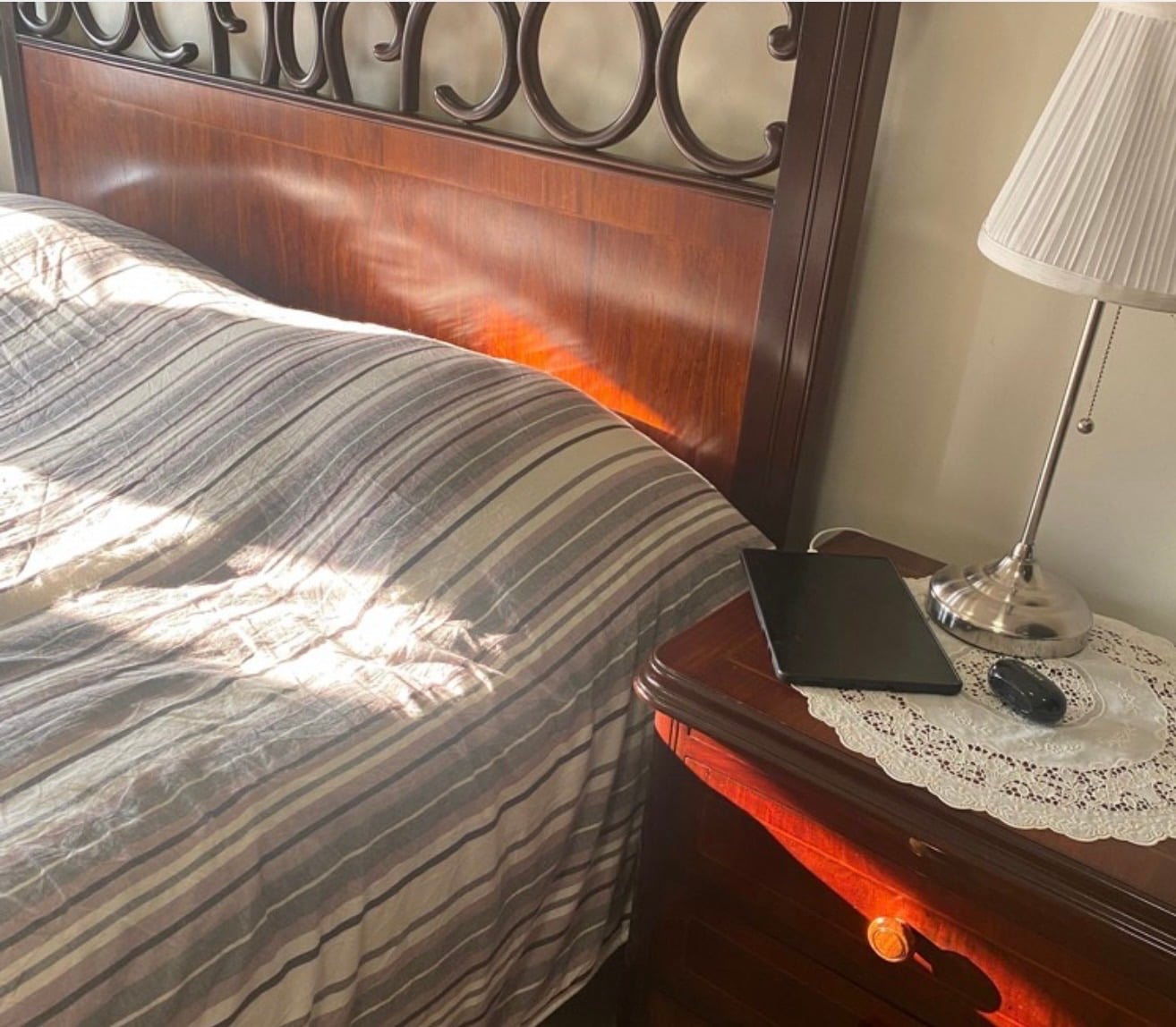Pure Inter wood Bed with Mattress, side Table and Dressing Table for Sale. - Image 7