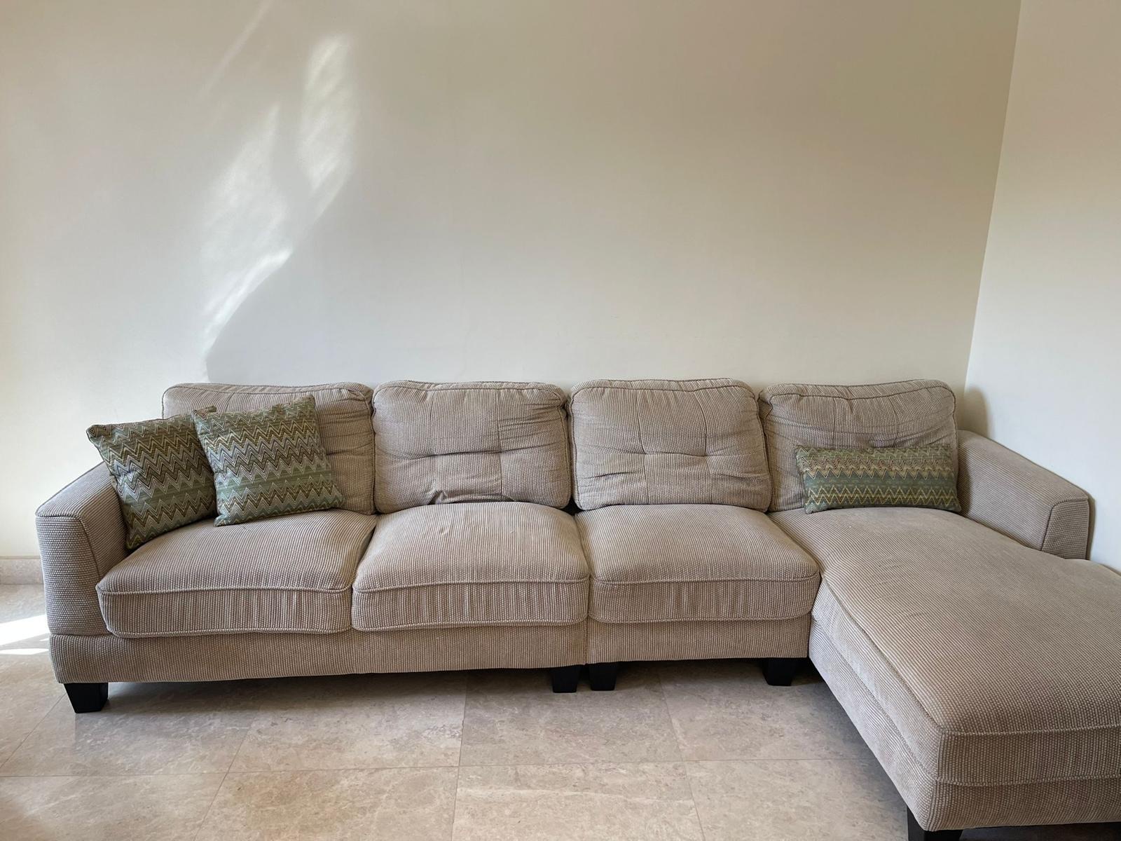 almost new sofa - Image 4