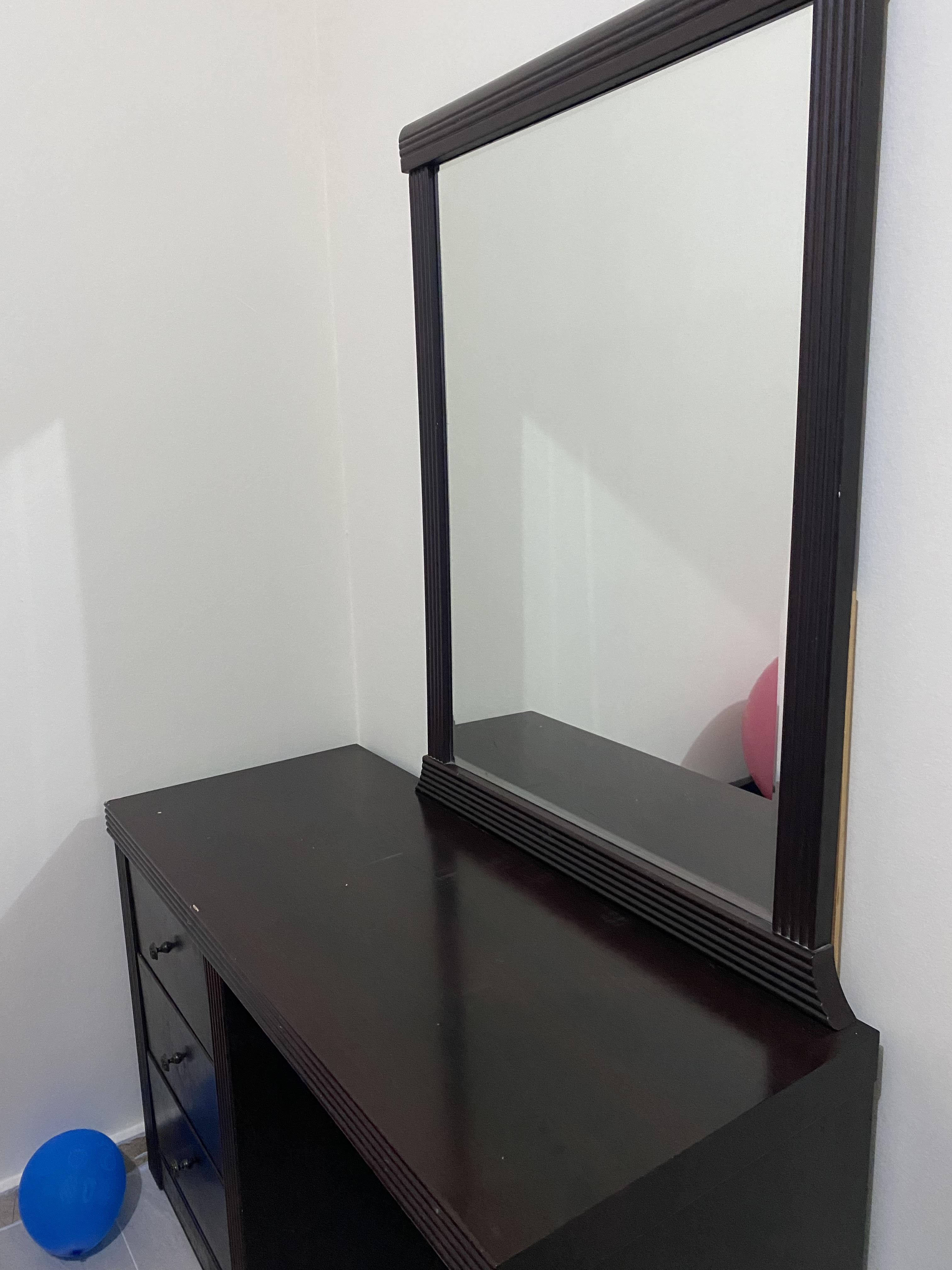 Dressing Table with Mirror - Image 4