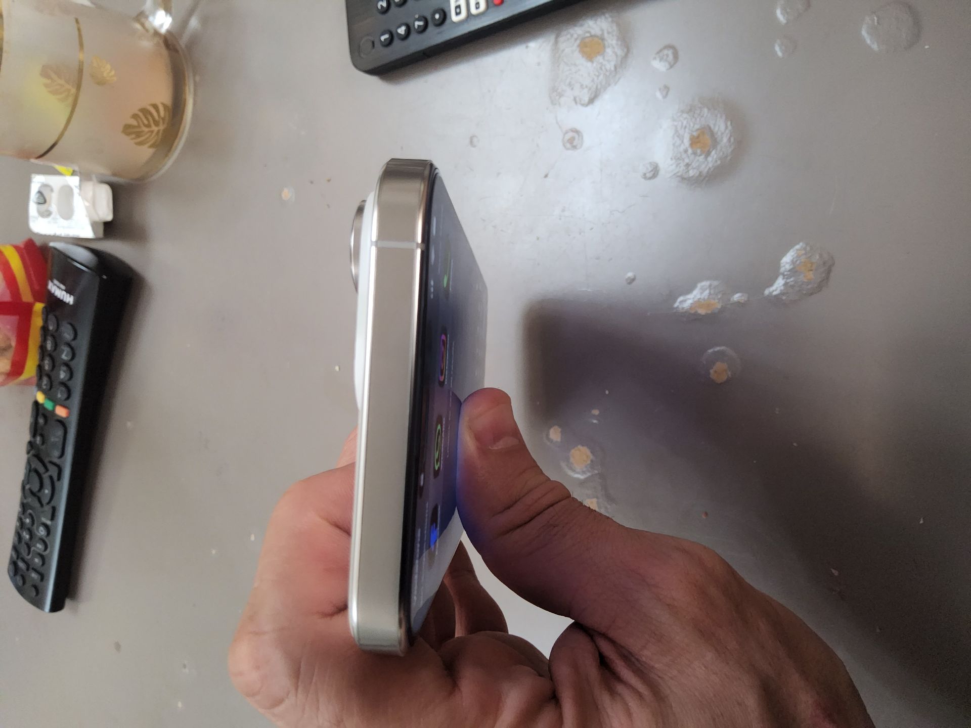 Iphone 16 pro max  - Image 5