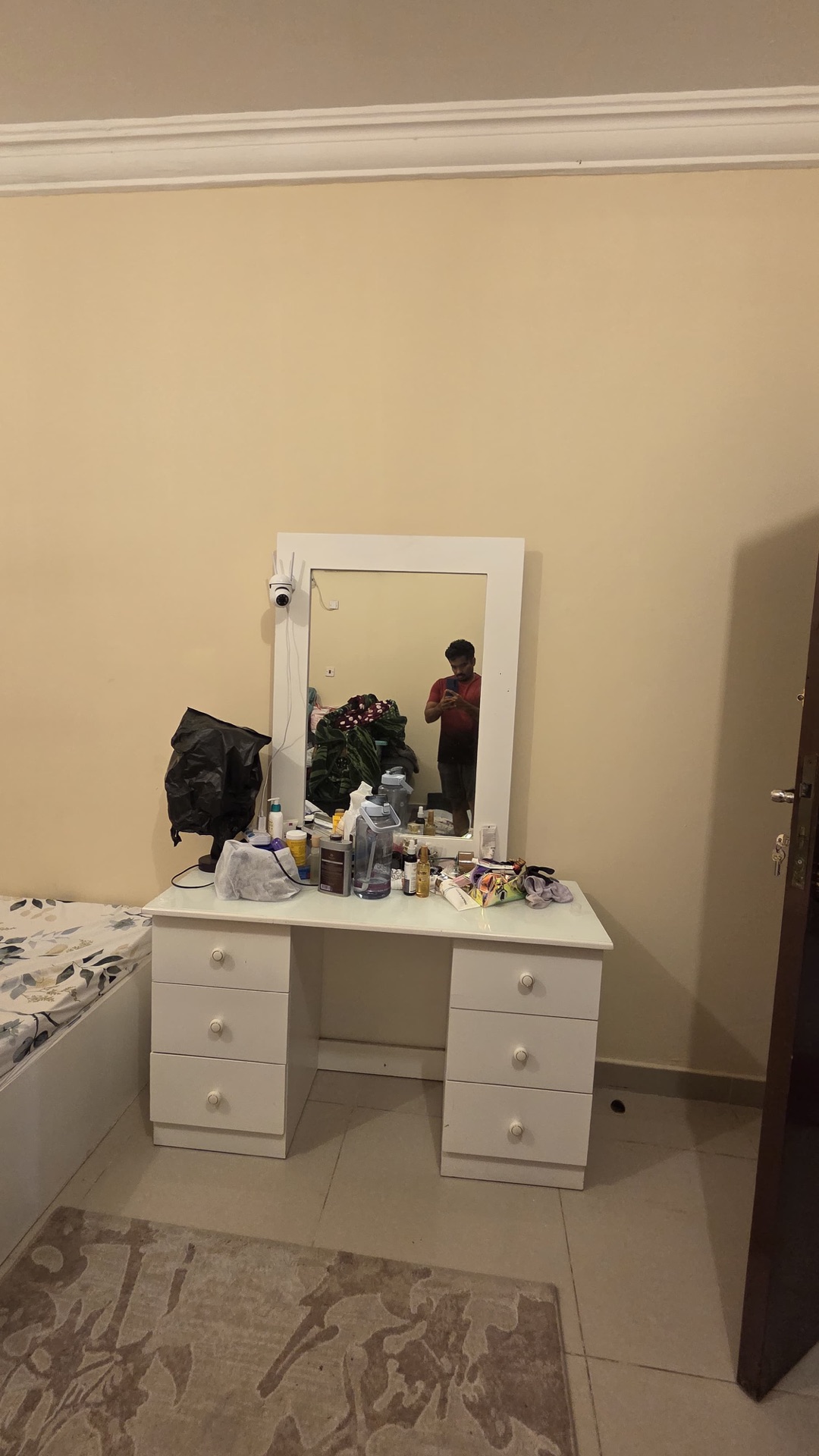 Bedroom set - Image 6