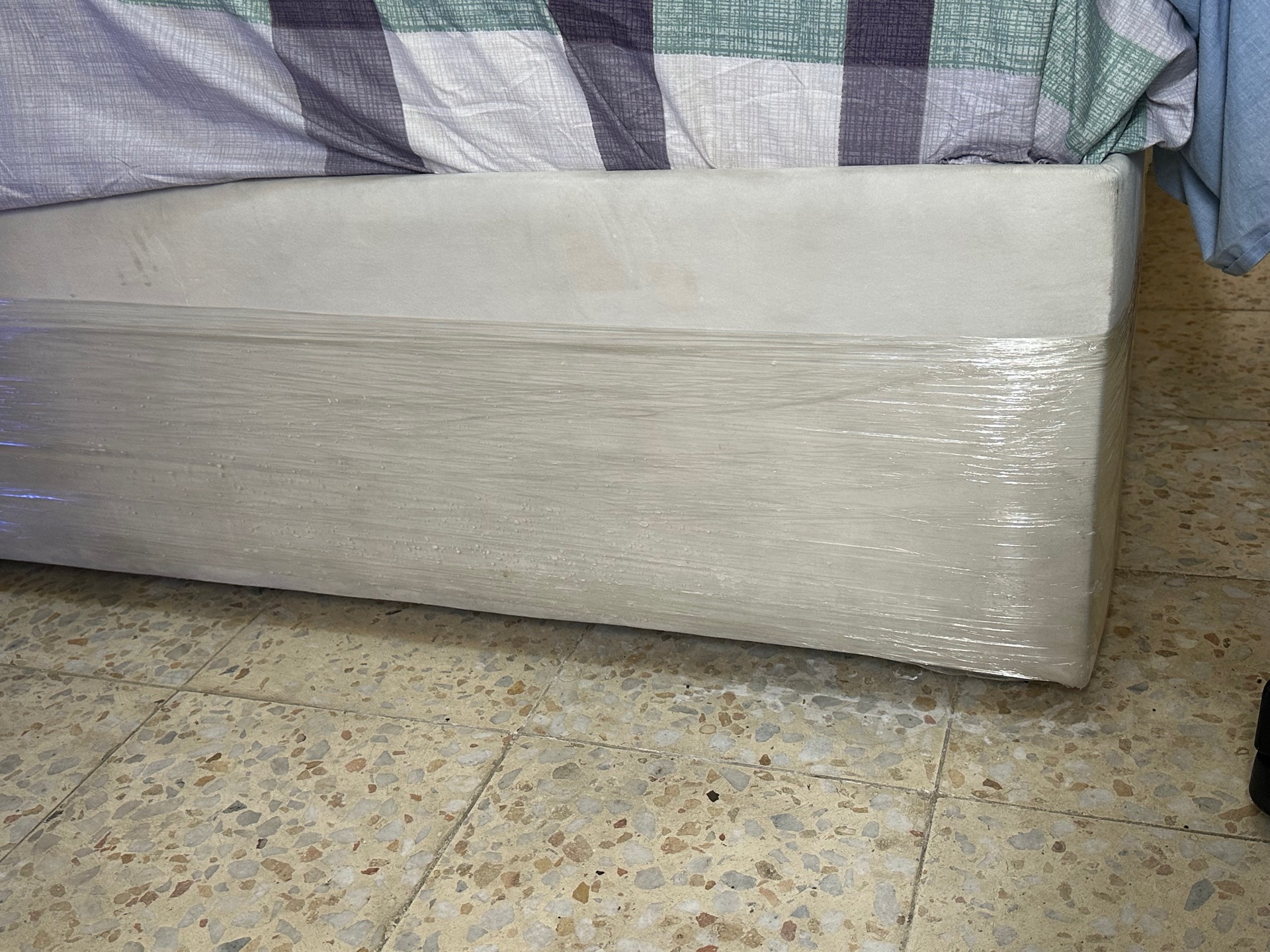Bed set for sale  - Image 2