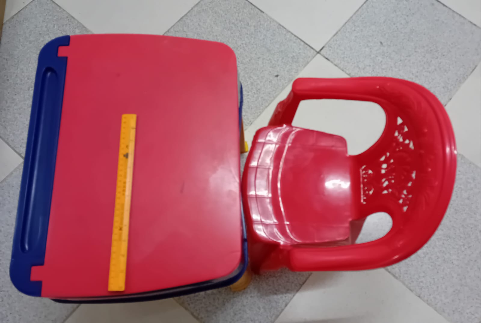 Kids Study Table and Chair - Image 3