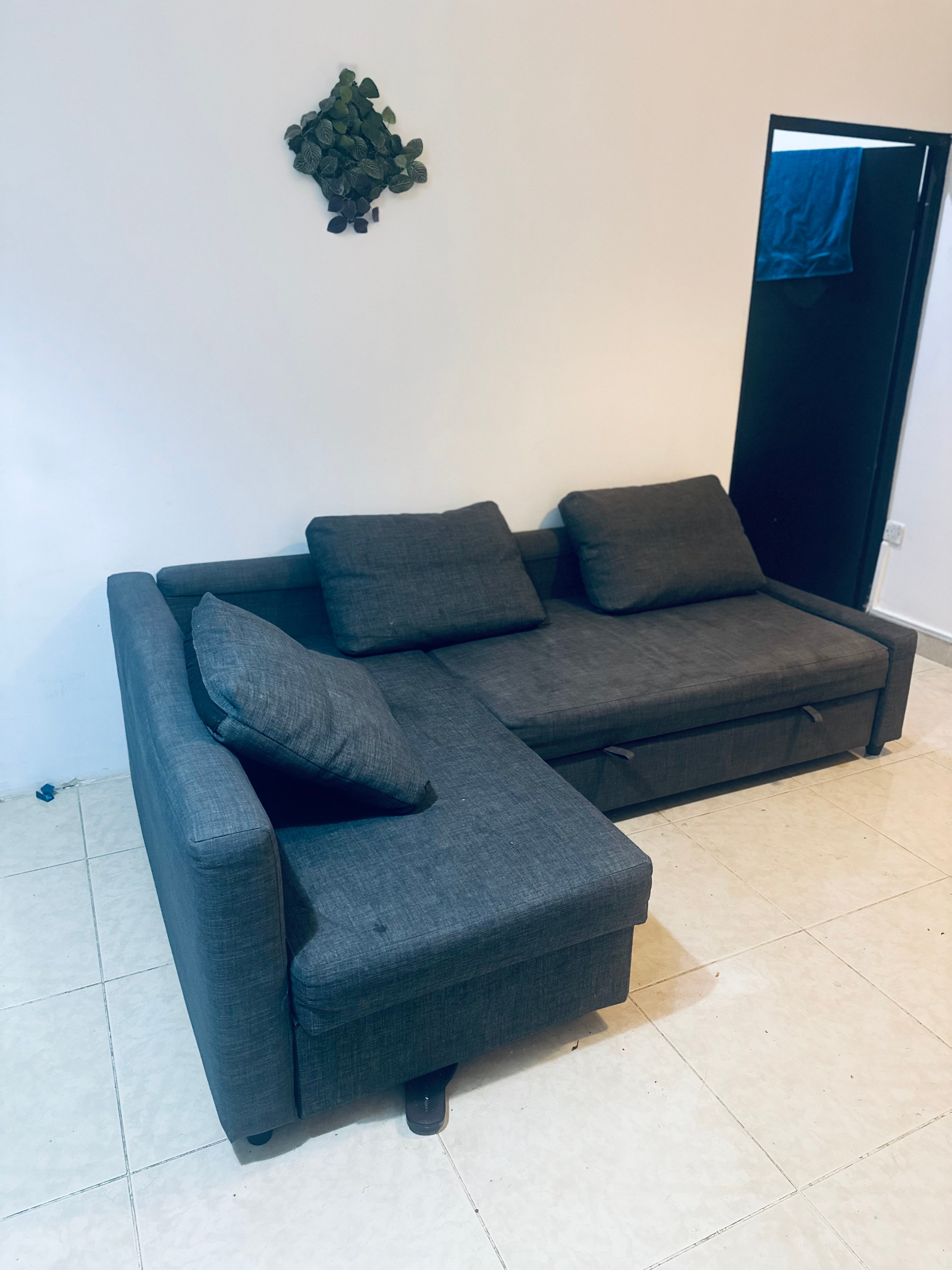 Sofa bed Ikea - FRIHETEN - Image 1