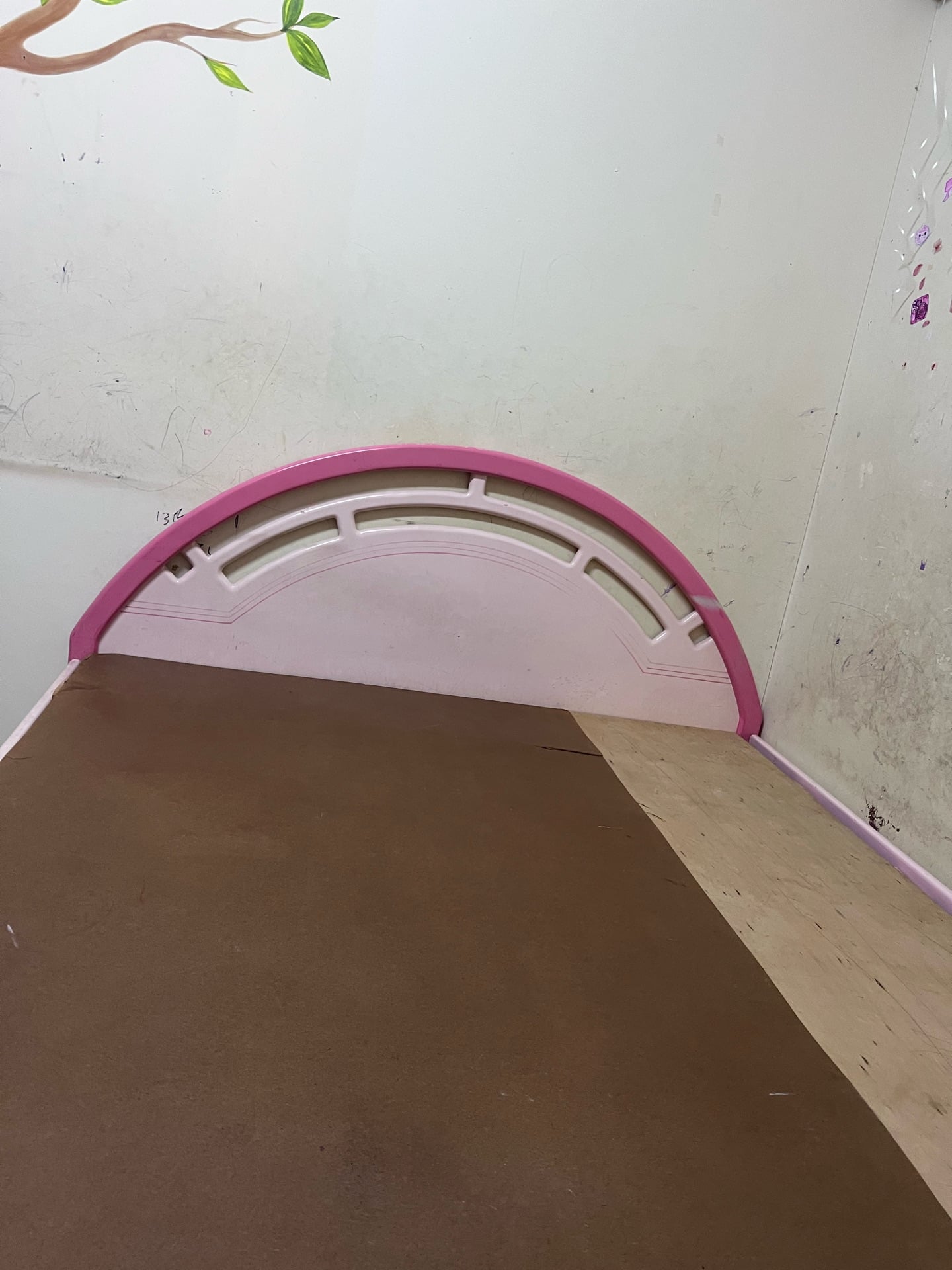 King seize bed frame for sale - Image 2