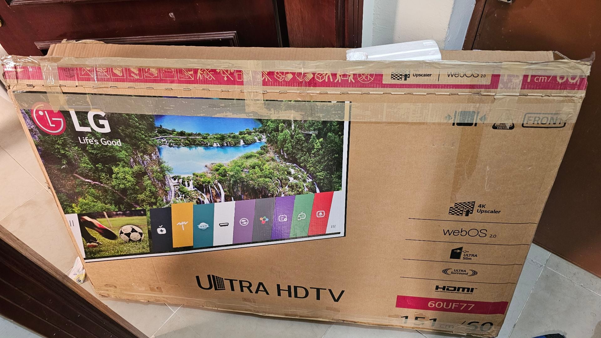 60 inch TV Box (LG) - Image 4