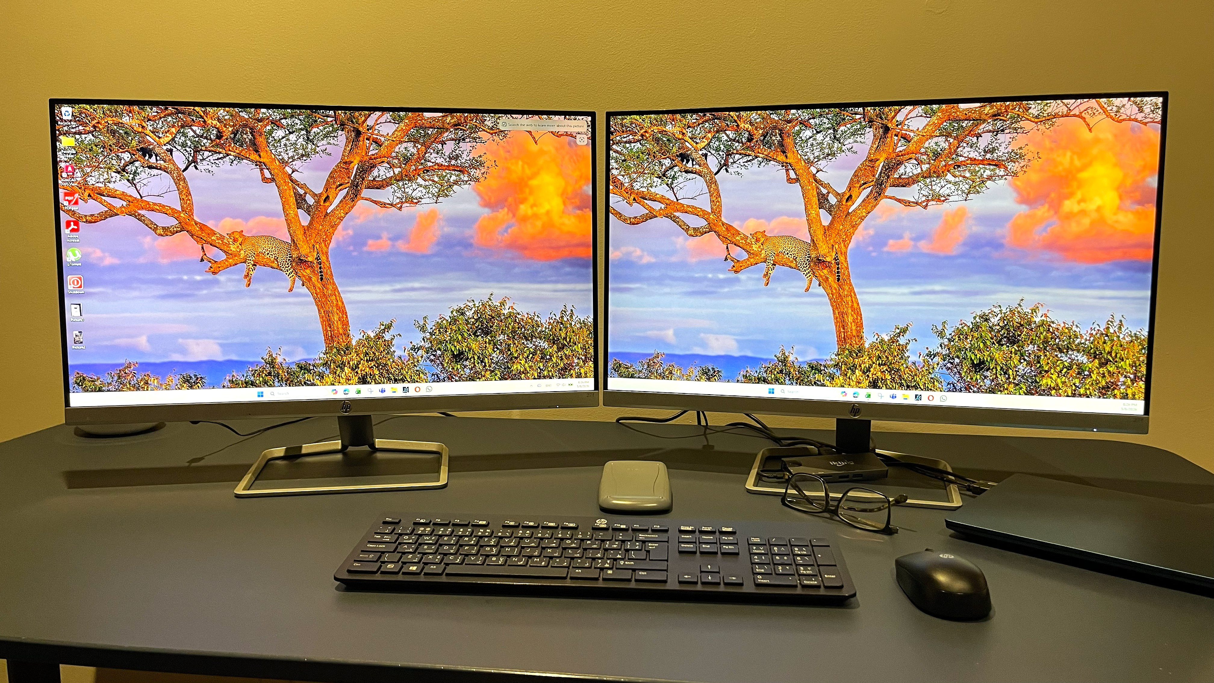 HP High-Definition Monitors 27" - Image 1
