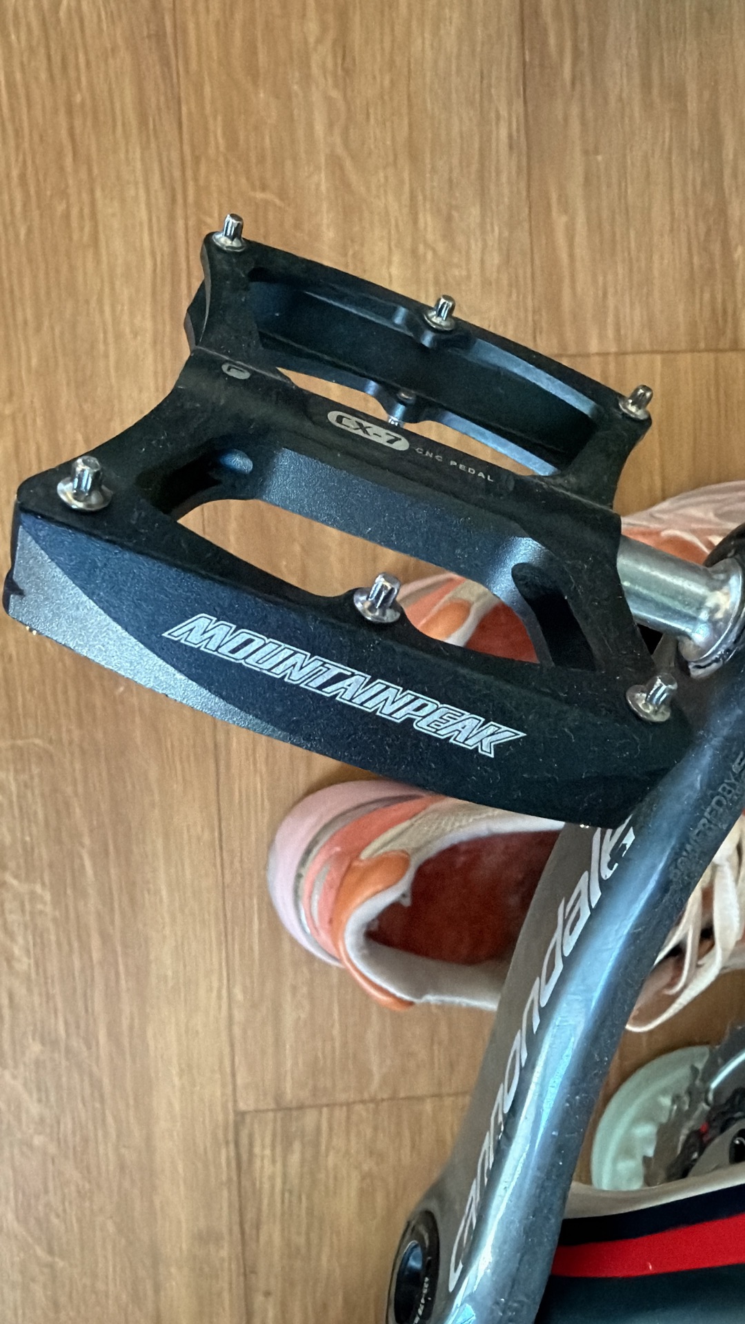 Good condition road cycling, This is full carbon - Image 10