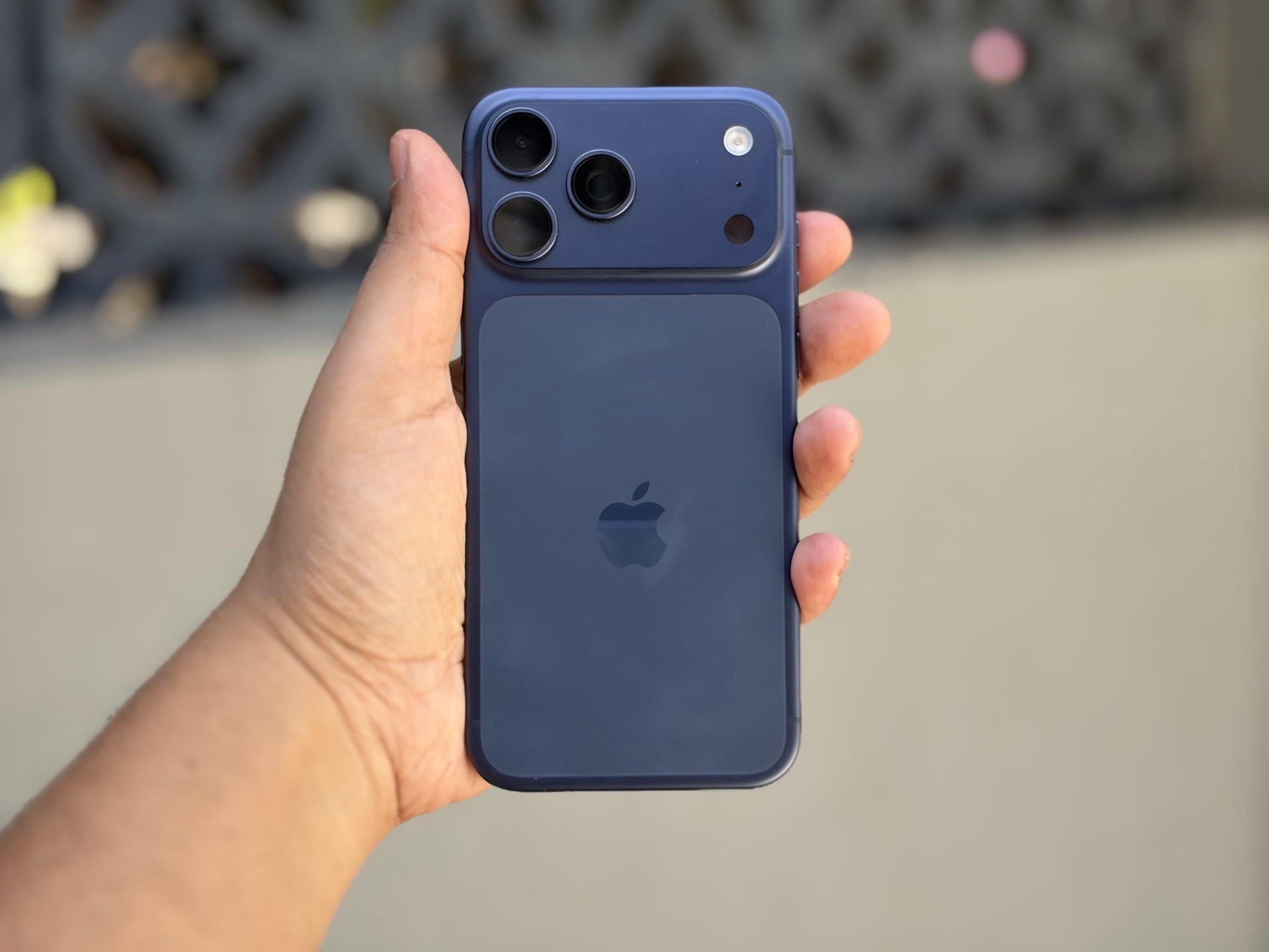 Iphone 17 pro max  - Image 4