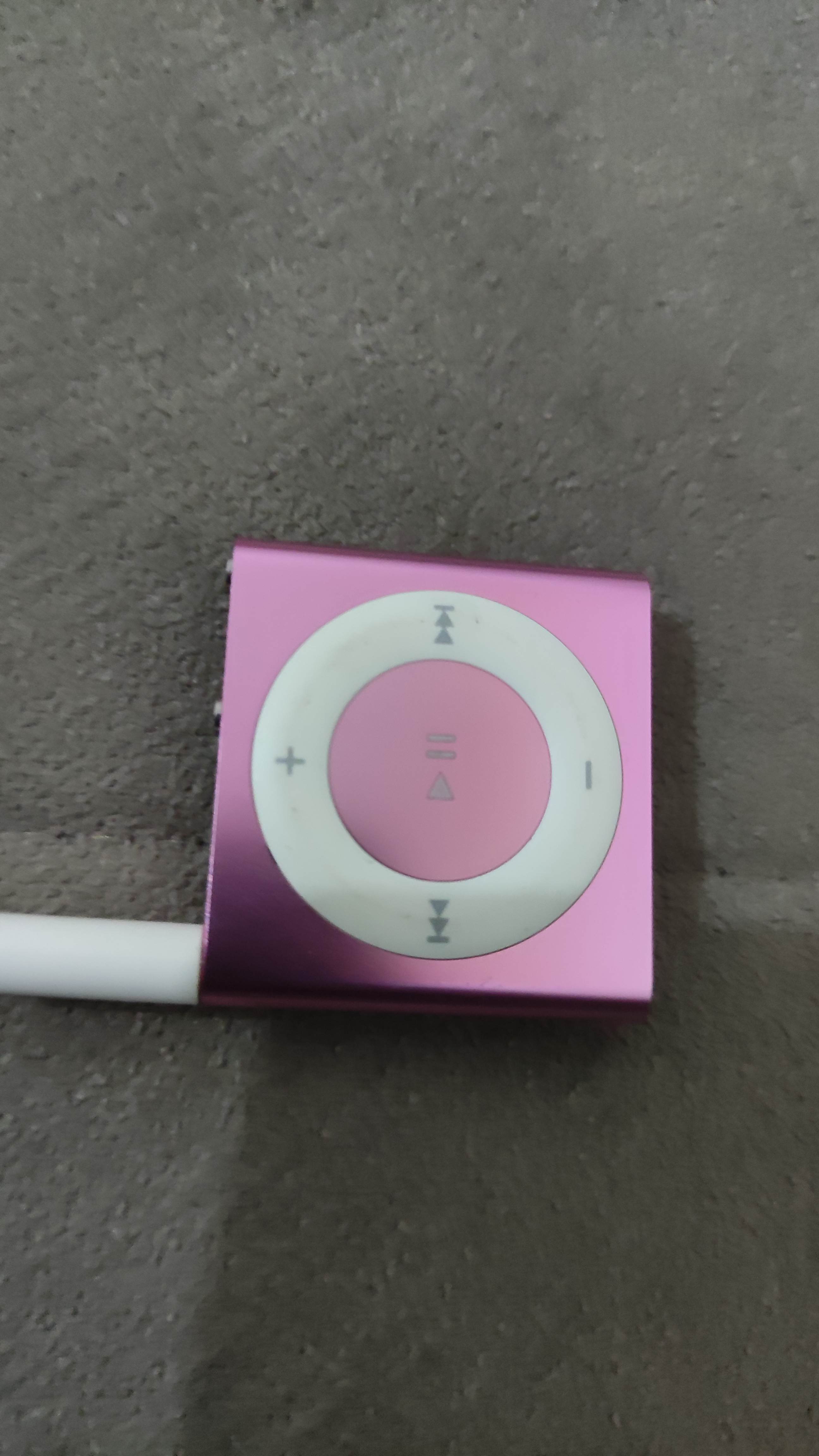 IPod suffle 4th gen (A1373) - Image 4