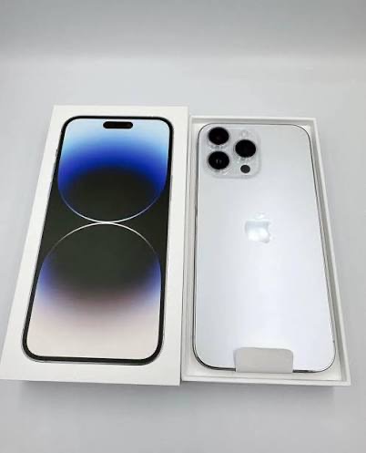 iPhone 16 Pro Max - Image 6