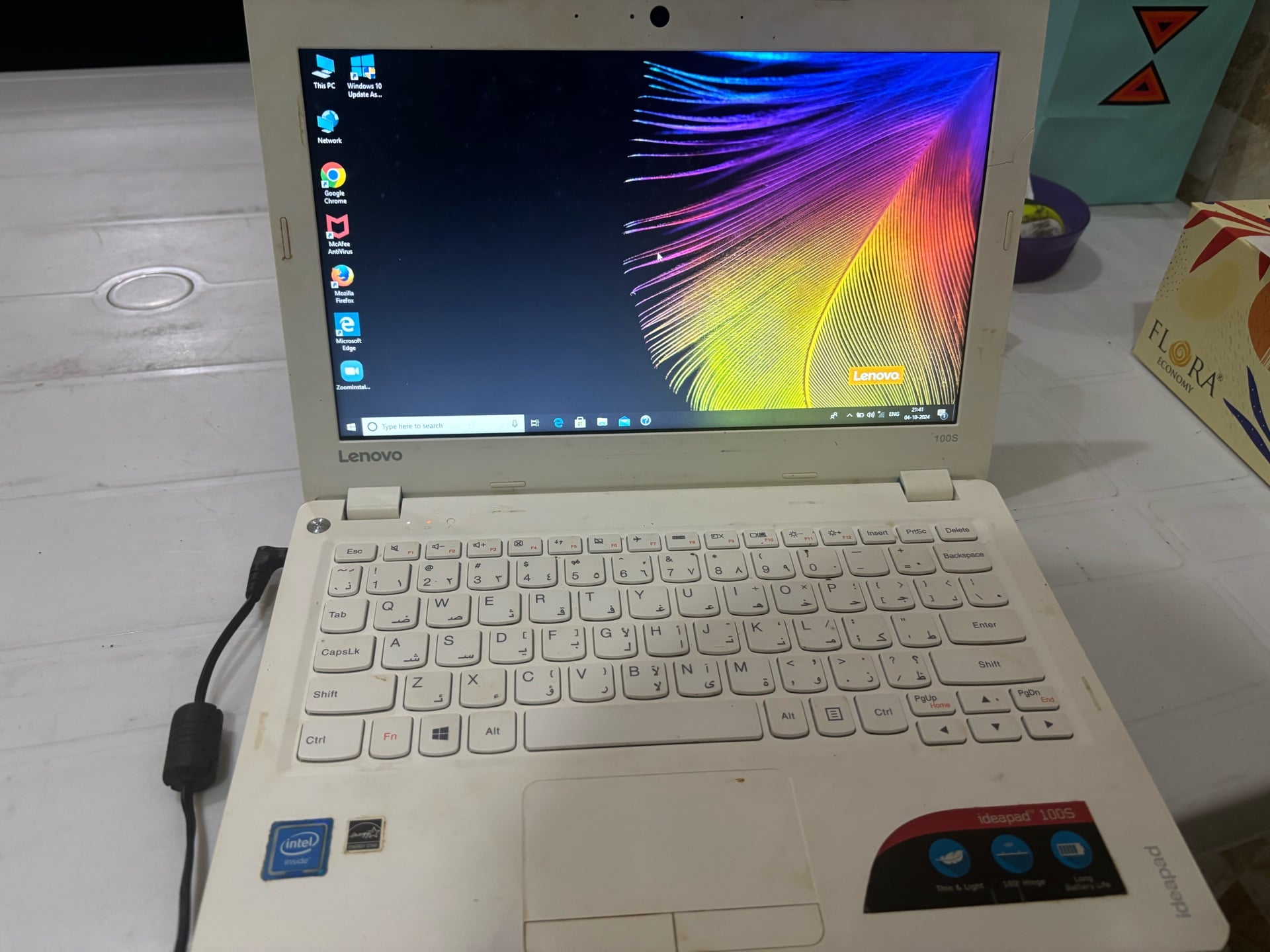 Lenovo- Ideapad  - Image 4