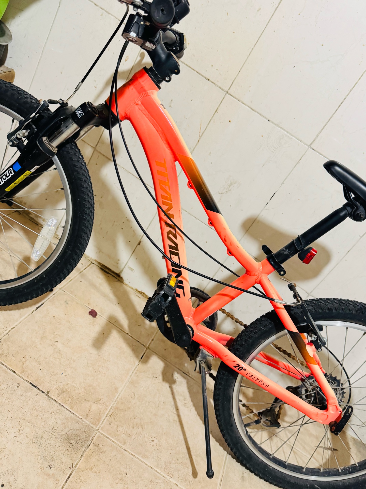 Titan racing 20، بحالة ممتازة - Image 10