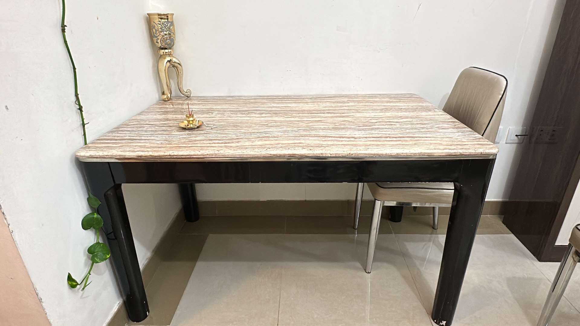 Dining Table with Marble top & 4 Chairs - Image 1