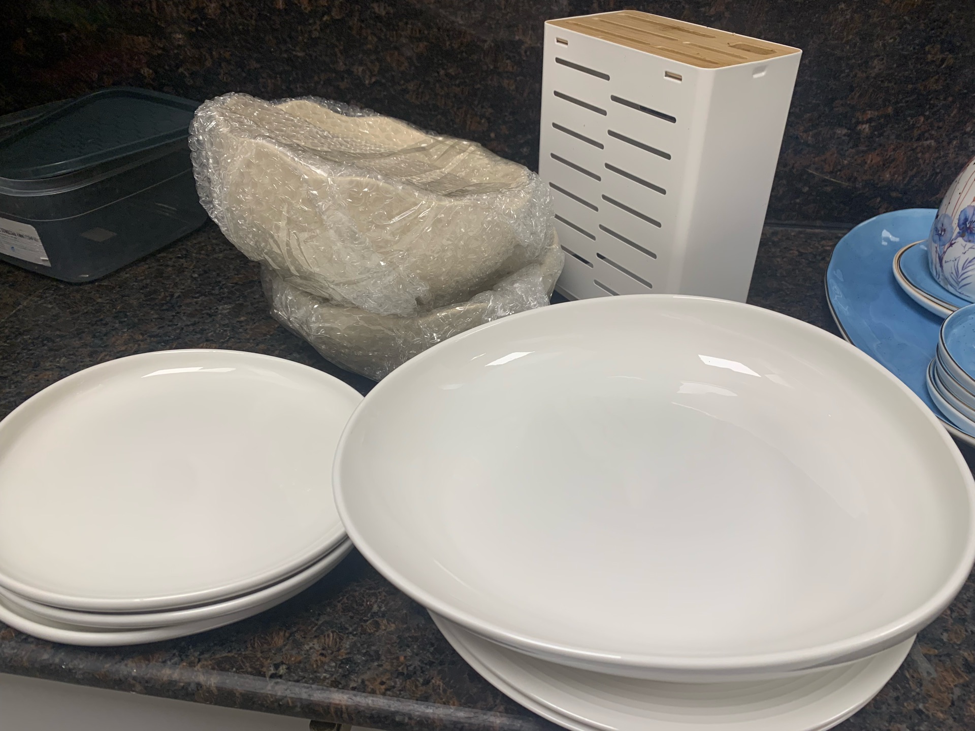House Hold Items - dinner set, serveware, tea set, jar, cookware etc. - Image 2