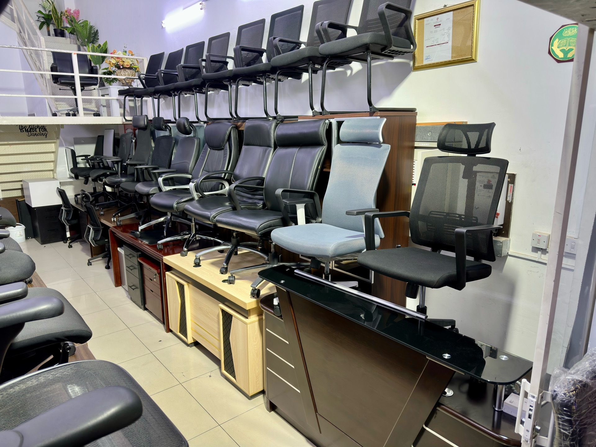 Used Office Furniture Selling Call — 33087737 - Image 10