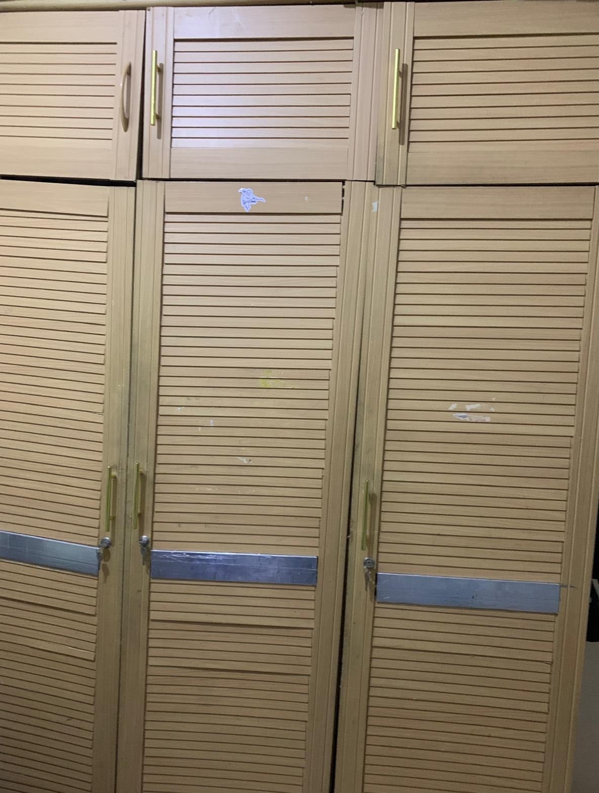 Good Condition used Wardrobe for free - Image 1