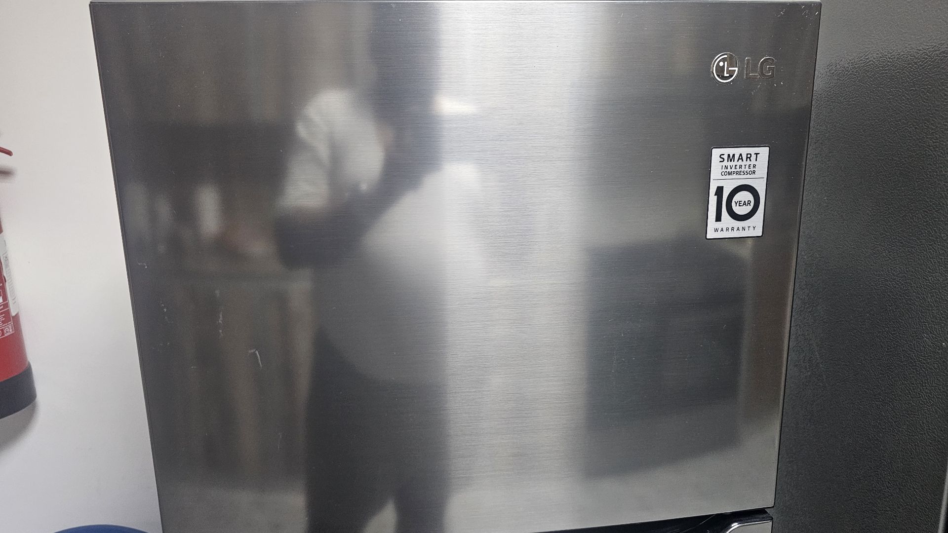 LG Refrigerator - Image 2