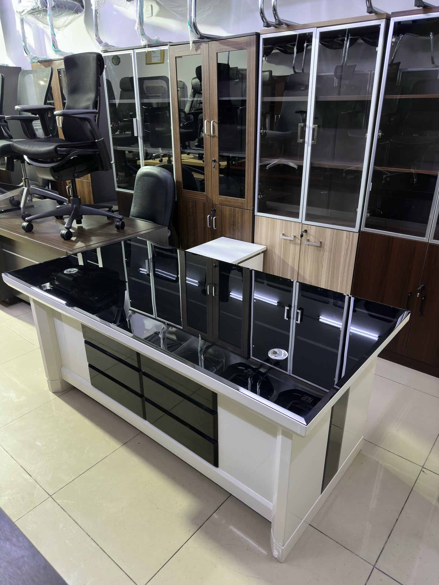 Modern Executive Desk Sale - Image 1