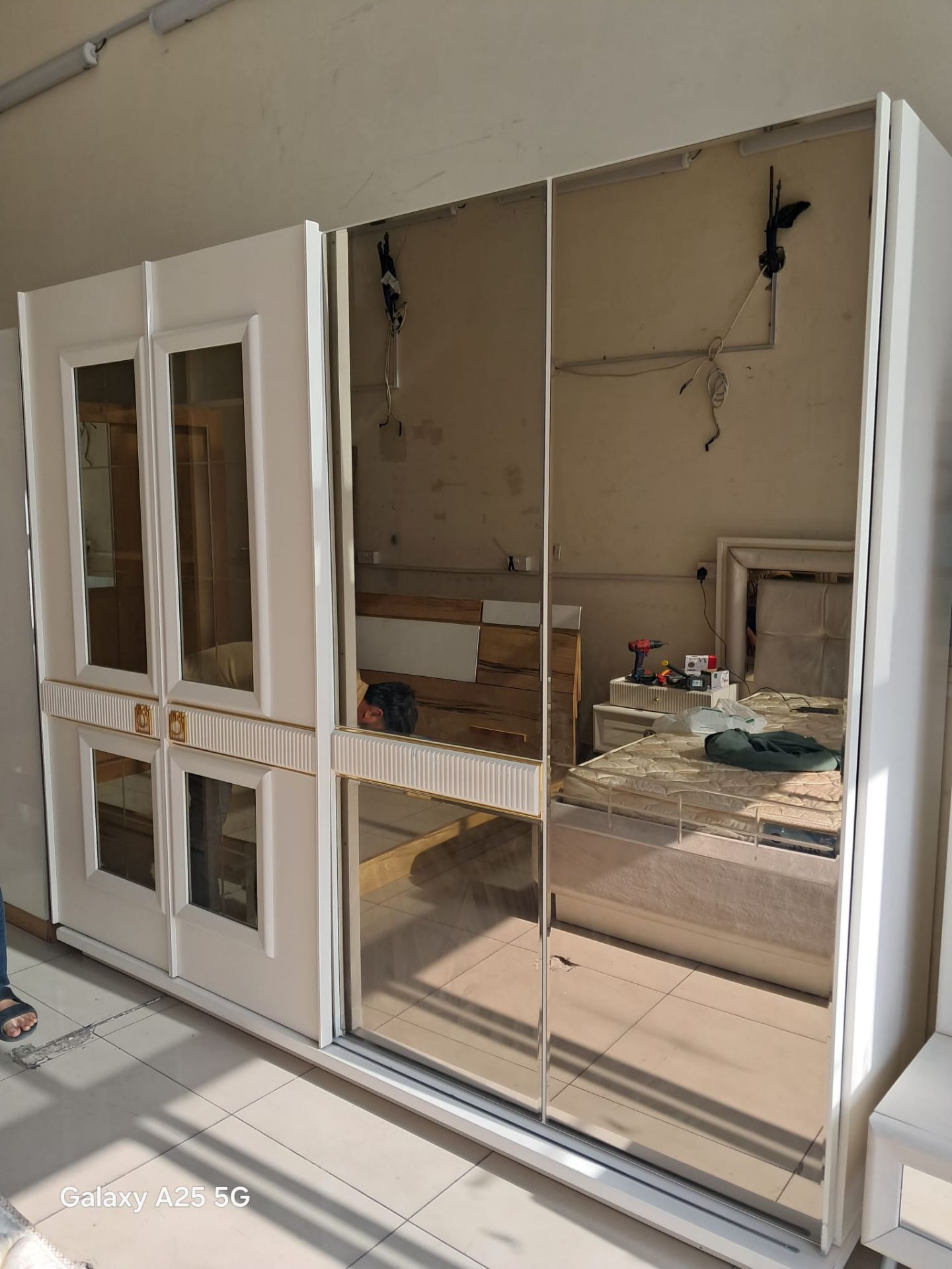 Full bedroom aet - Image 8