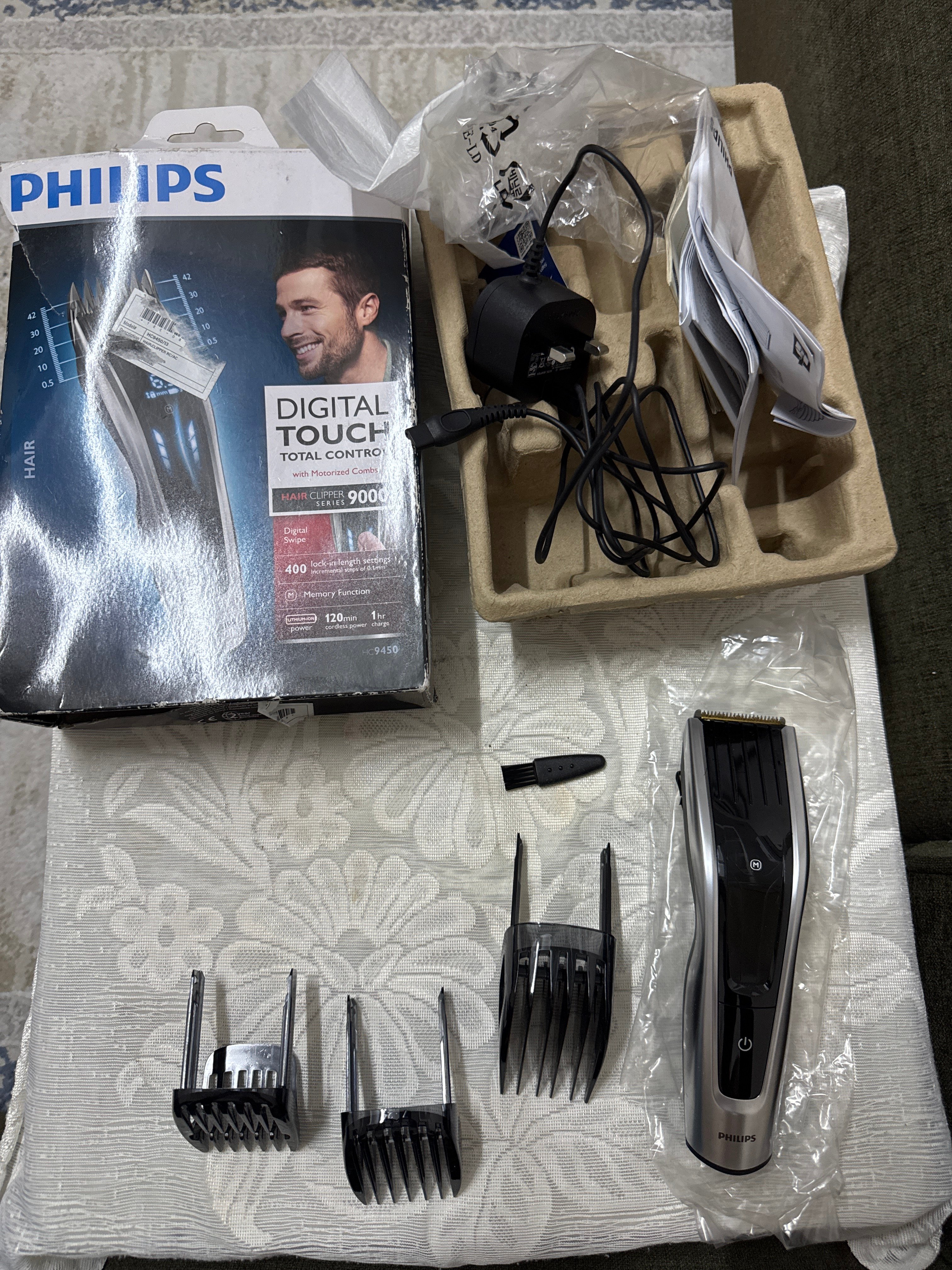 PHILIPS TRIMMER (DIGITAL TOUCH) - Image 4